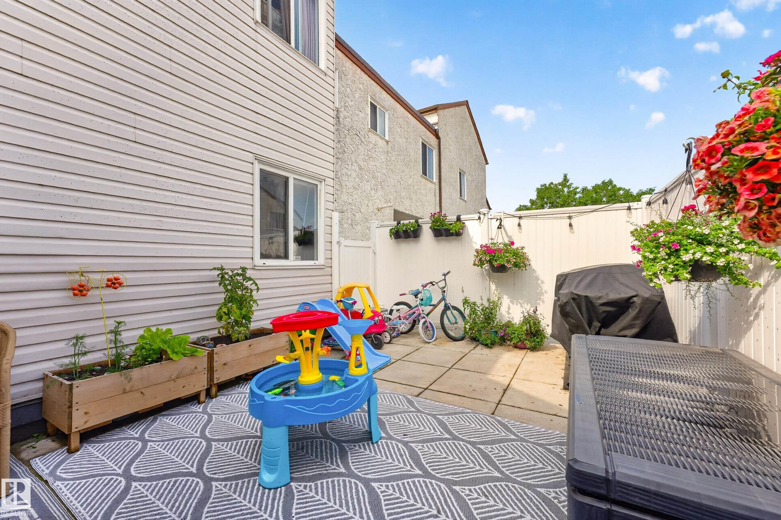 111 Lancaster Terrace, Edmonton, AB