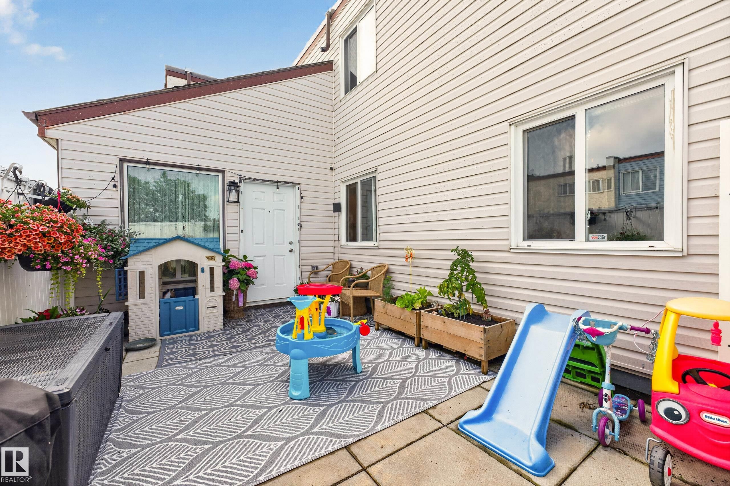 111 Lancaster Terrace, Edmonton, AB