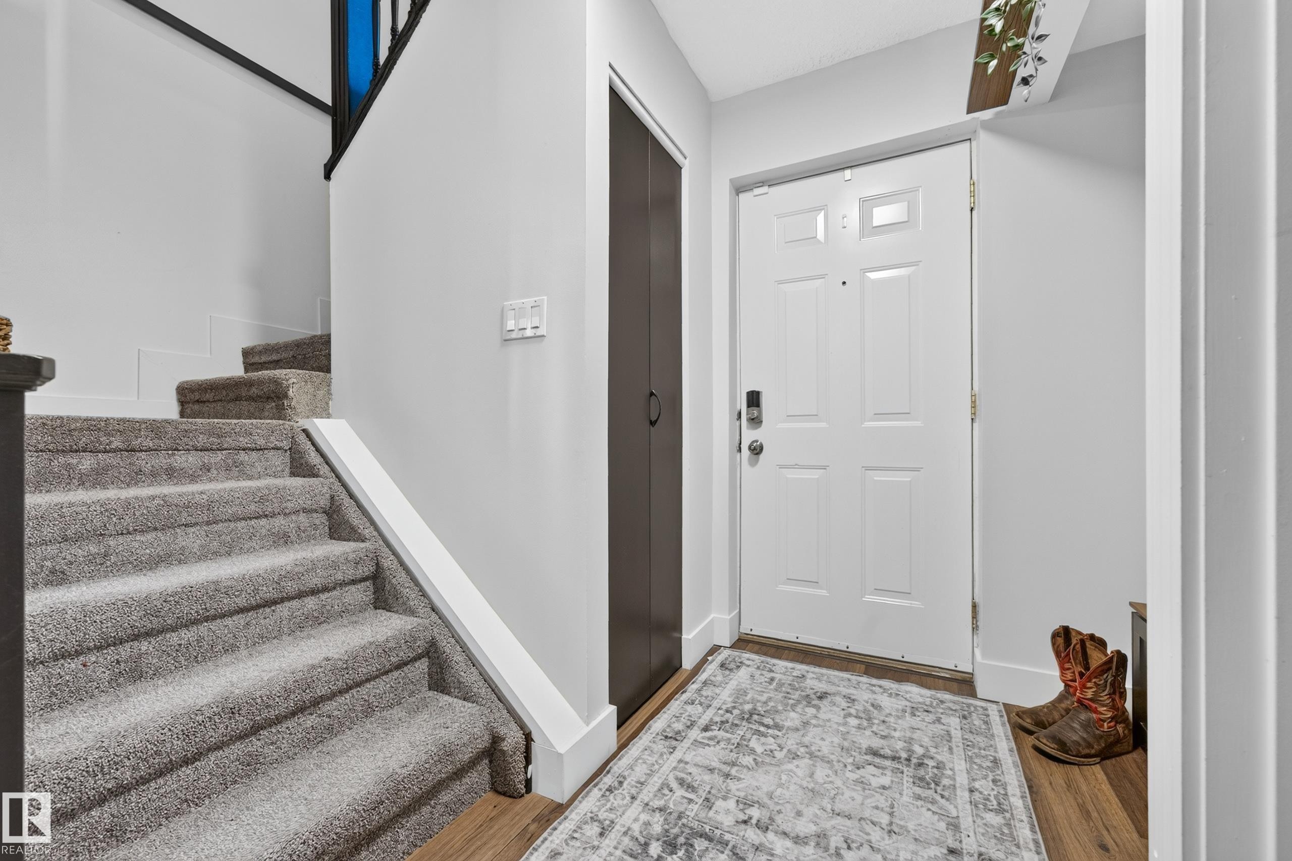 111 Lancaster Terrace, Edmonton, AB