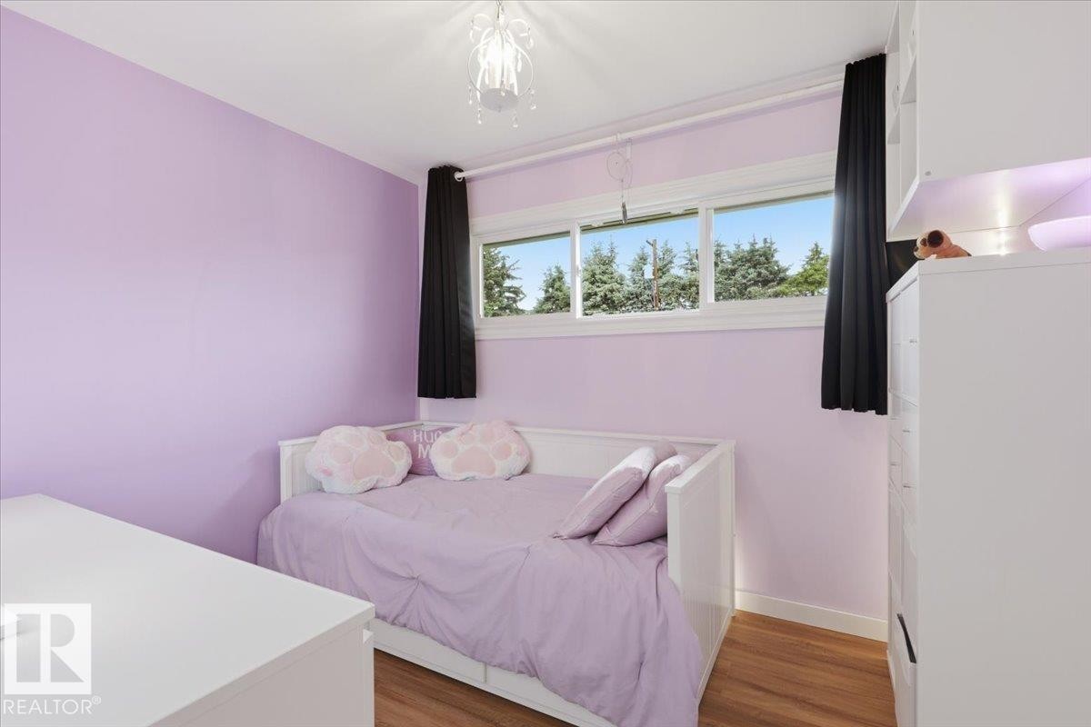 5103 48 Avenue, Thorsby, AB - Indoor Photo Showing Bedroom