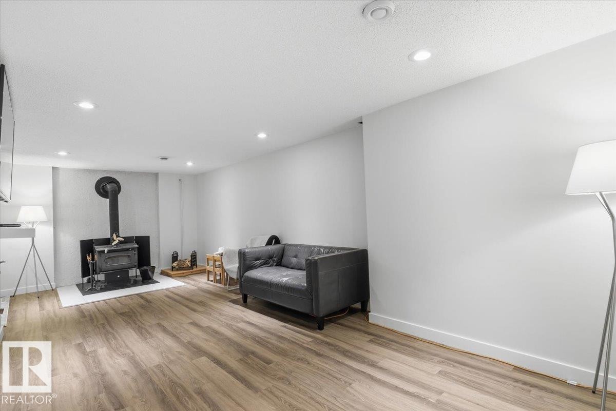5103 48 Avenue, Thorsby, AB - Indoor With Fireplace