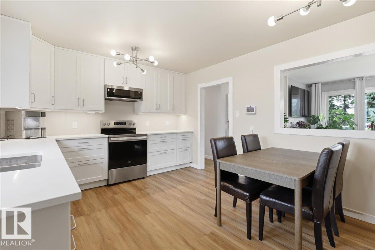 5103 48 Avenue, Thorsby, AB - Indoor