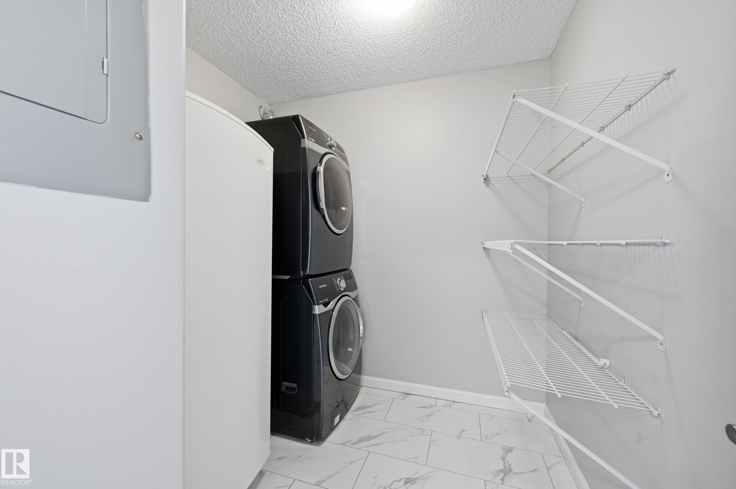 7905 96 Street Nw, Edmonton, AB - Indoor Photo Showing Laundry Room