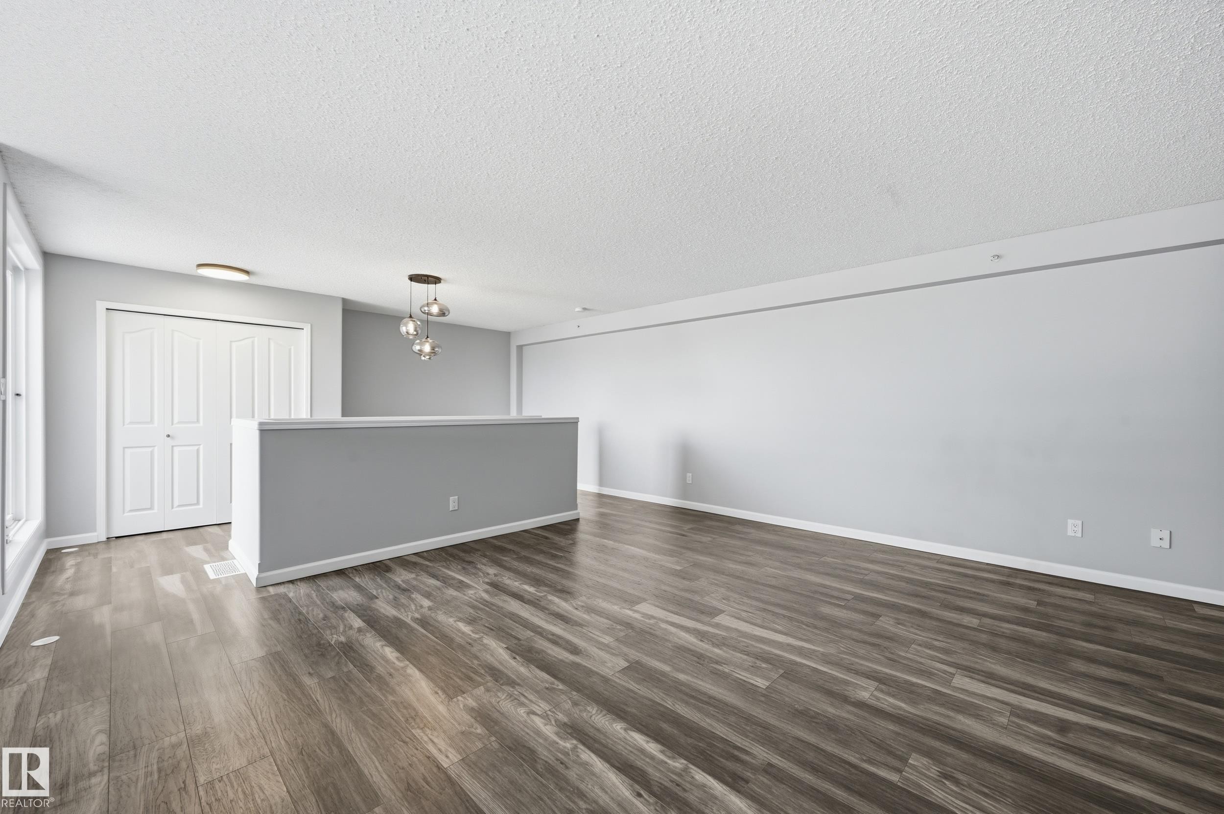 7905 96 Street Nw, Edmonton, AB - Indoor Photo Showing Other Room