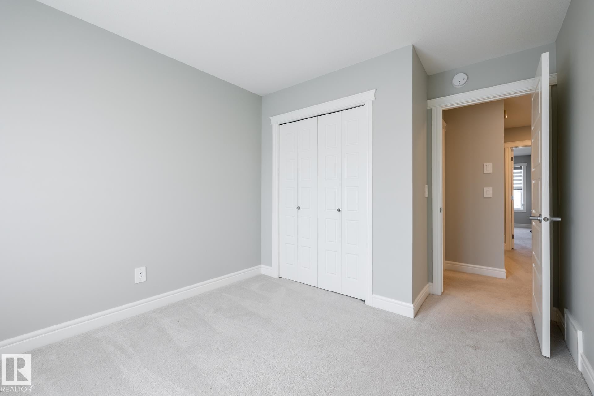1035 Goldfinch Way, Edmonton, AB - Indoor