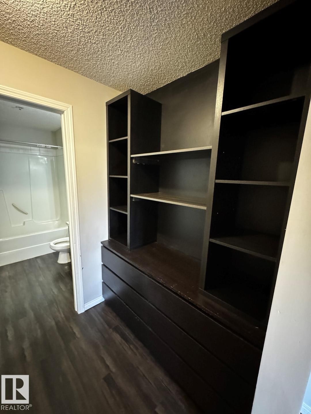 2211 9357 Simpson Drive, Edmonton, AB