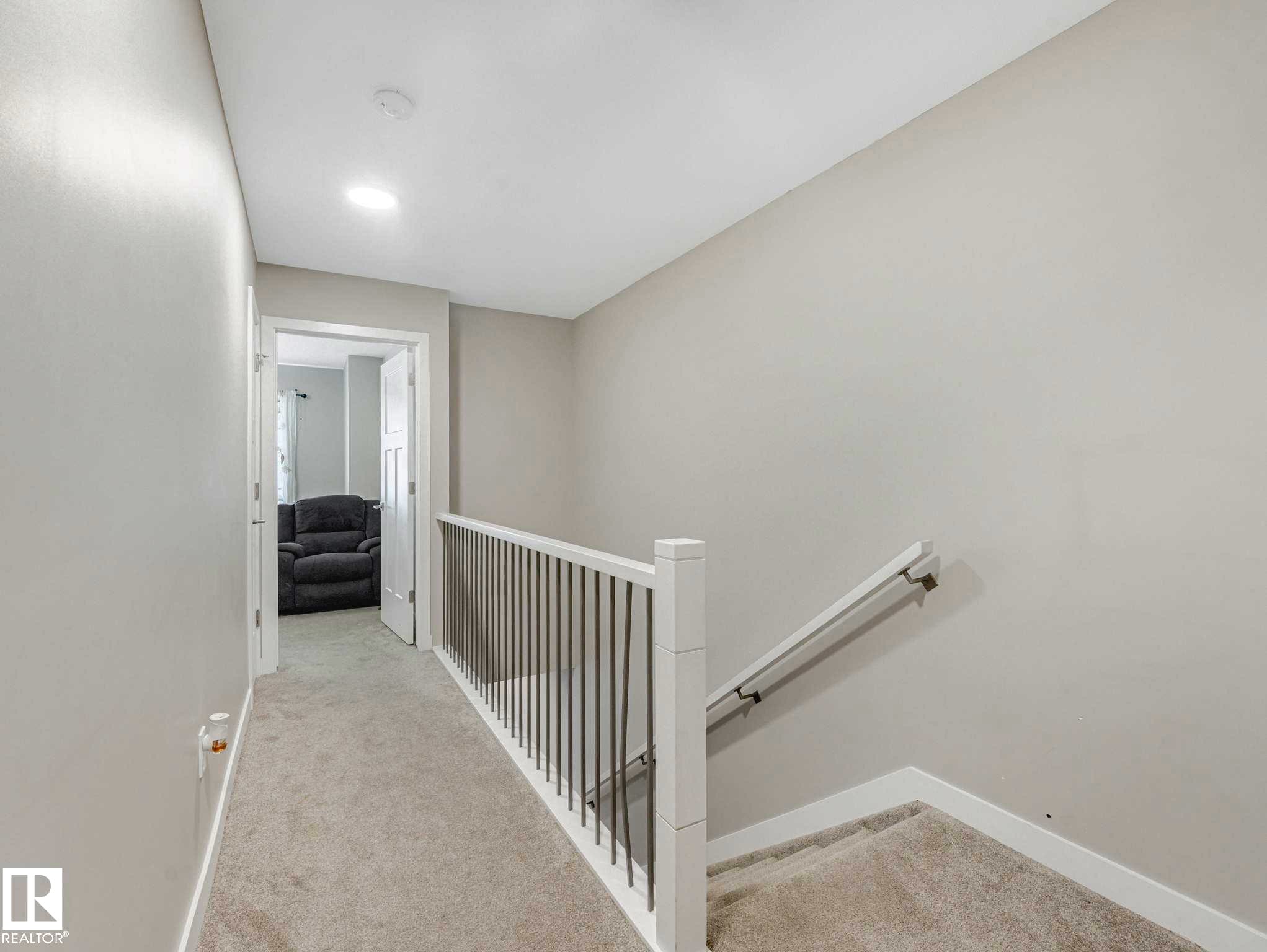 #92 17635 58 St Nw, Edmonton, AB - Indoor Photo Showing Other Room