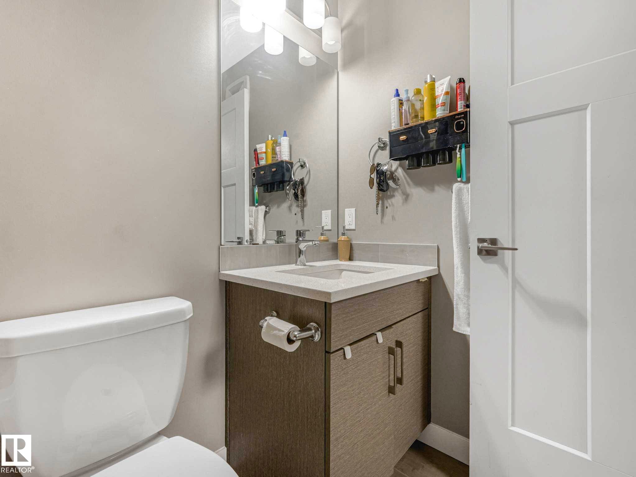 #92 17635 58 St Nw, Edmonton, AB - Indoor Photo Showing Bathroom