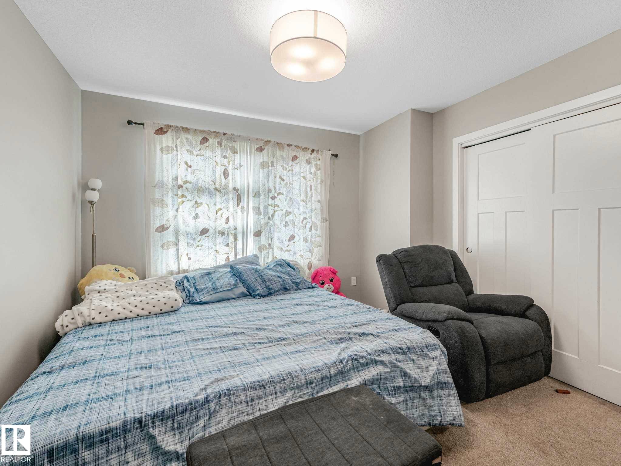 #92 17635 58 St Nw, Edmonton, AB - Indoor Photo Showing Bedroom