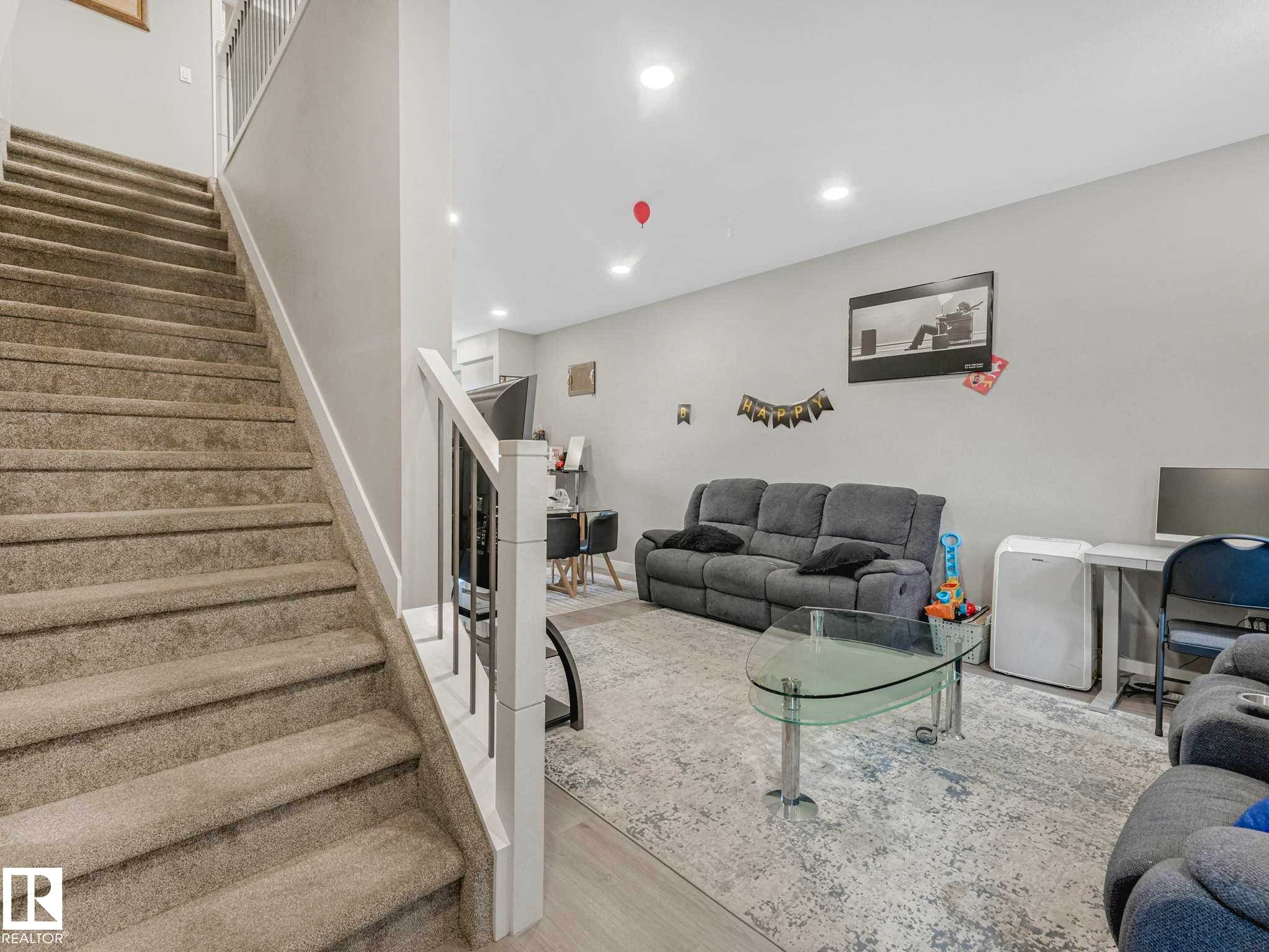 #92 17635 58 St Nw, Edmonton, AB - Indoor