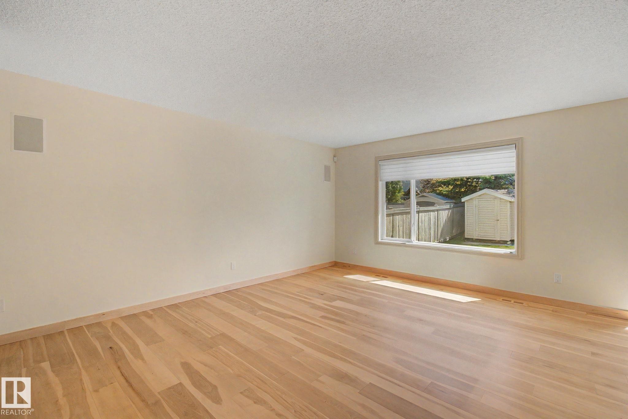 8311 11 Avenue Sw, Edmonton, AB