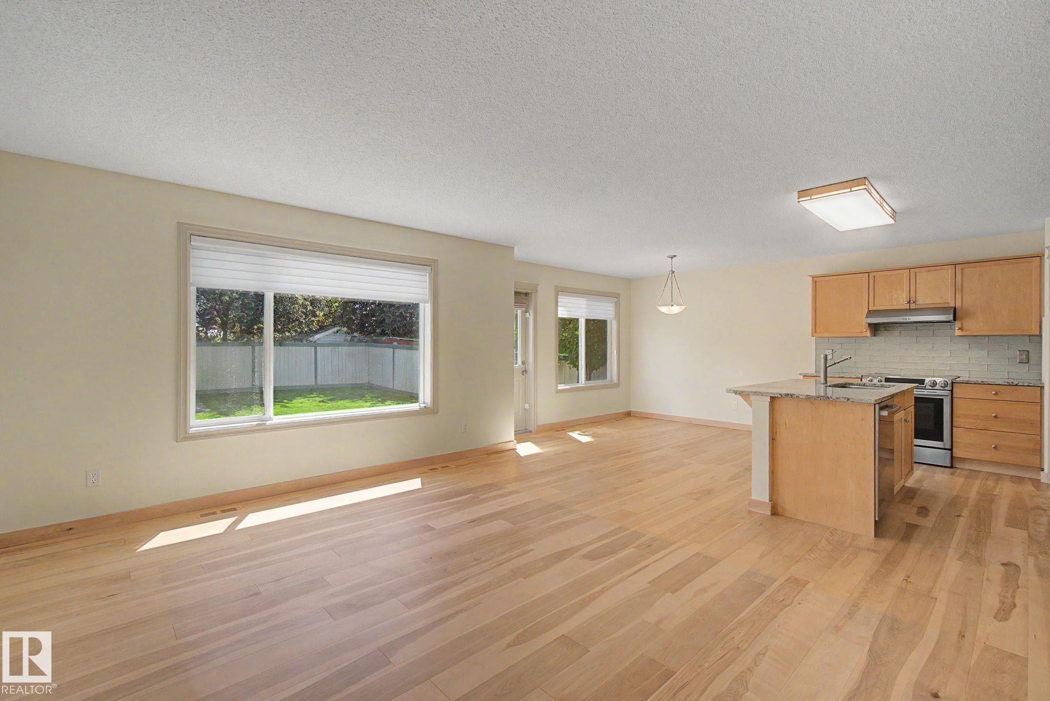 8311 11 Avenue Sw, Edmonton, AB