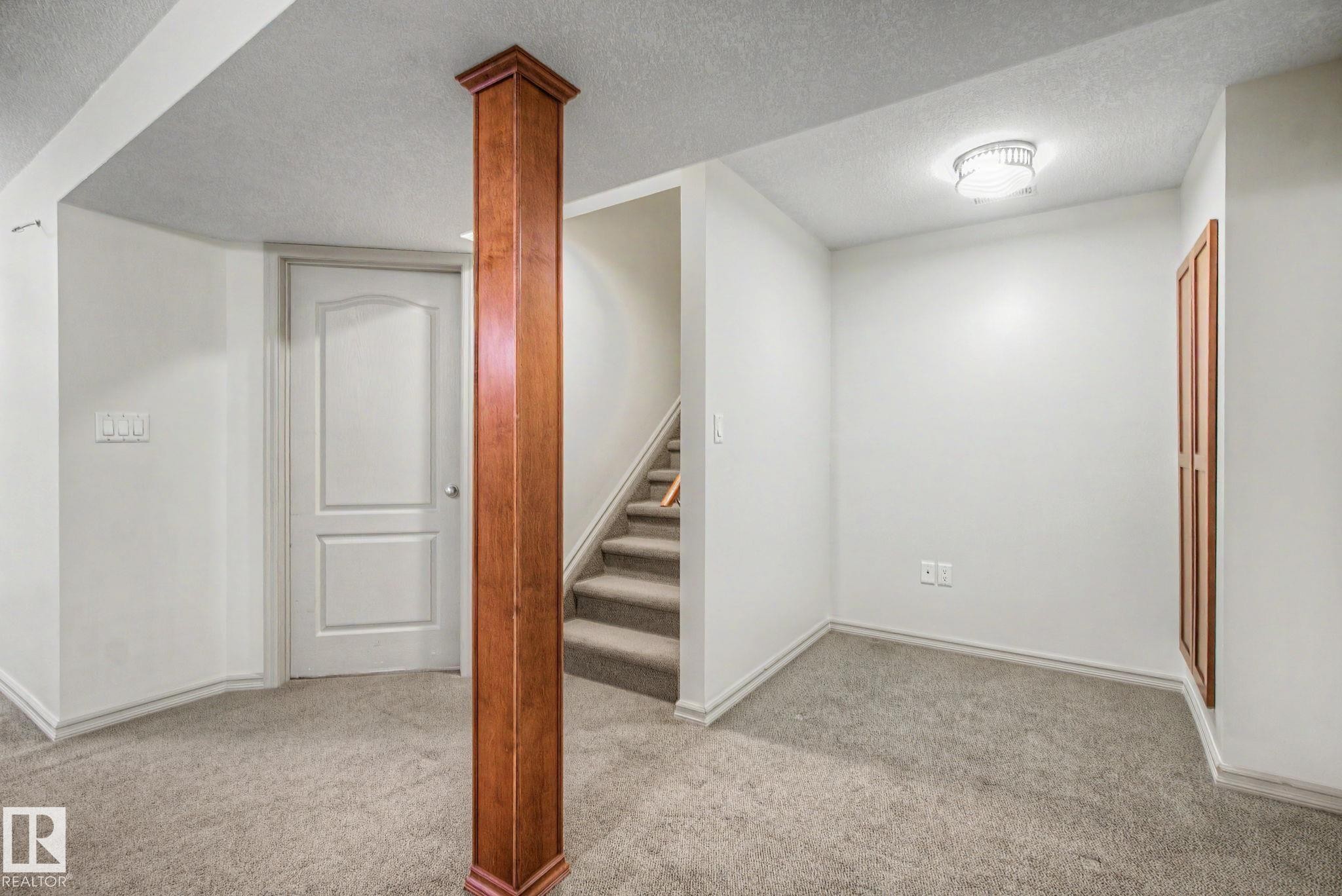 8311 11 Avenue Sw, Edmonton, AB