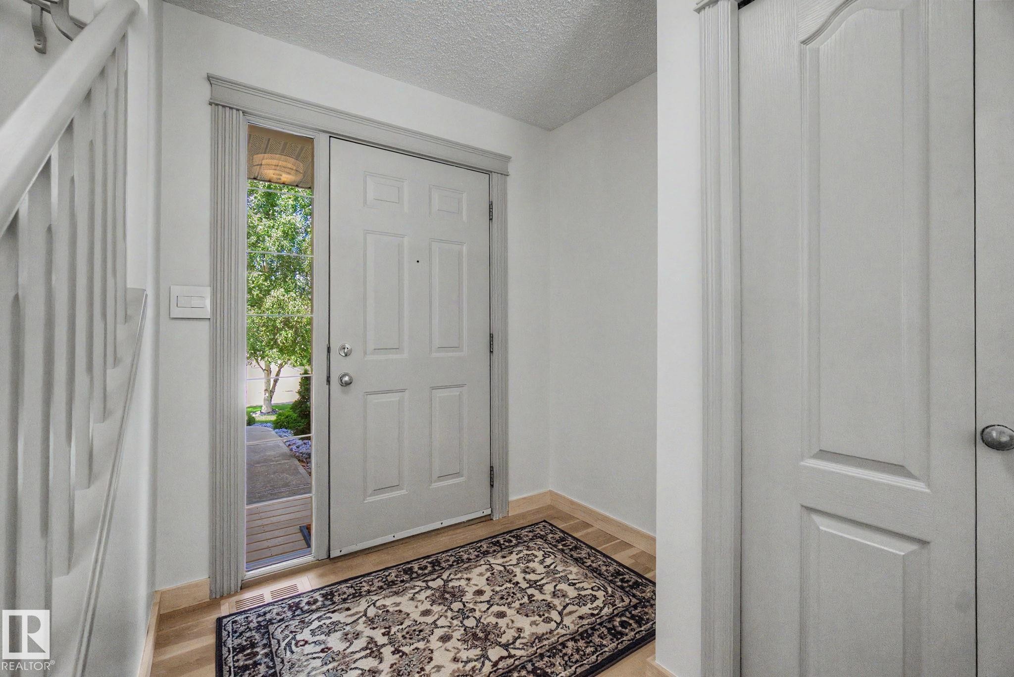 8311 11 Avenue Sw, Edmonton, AB