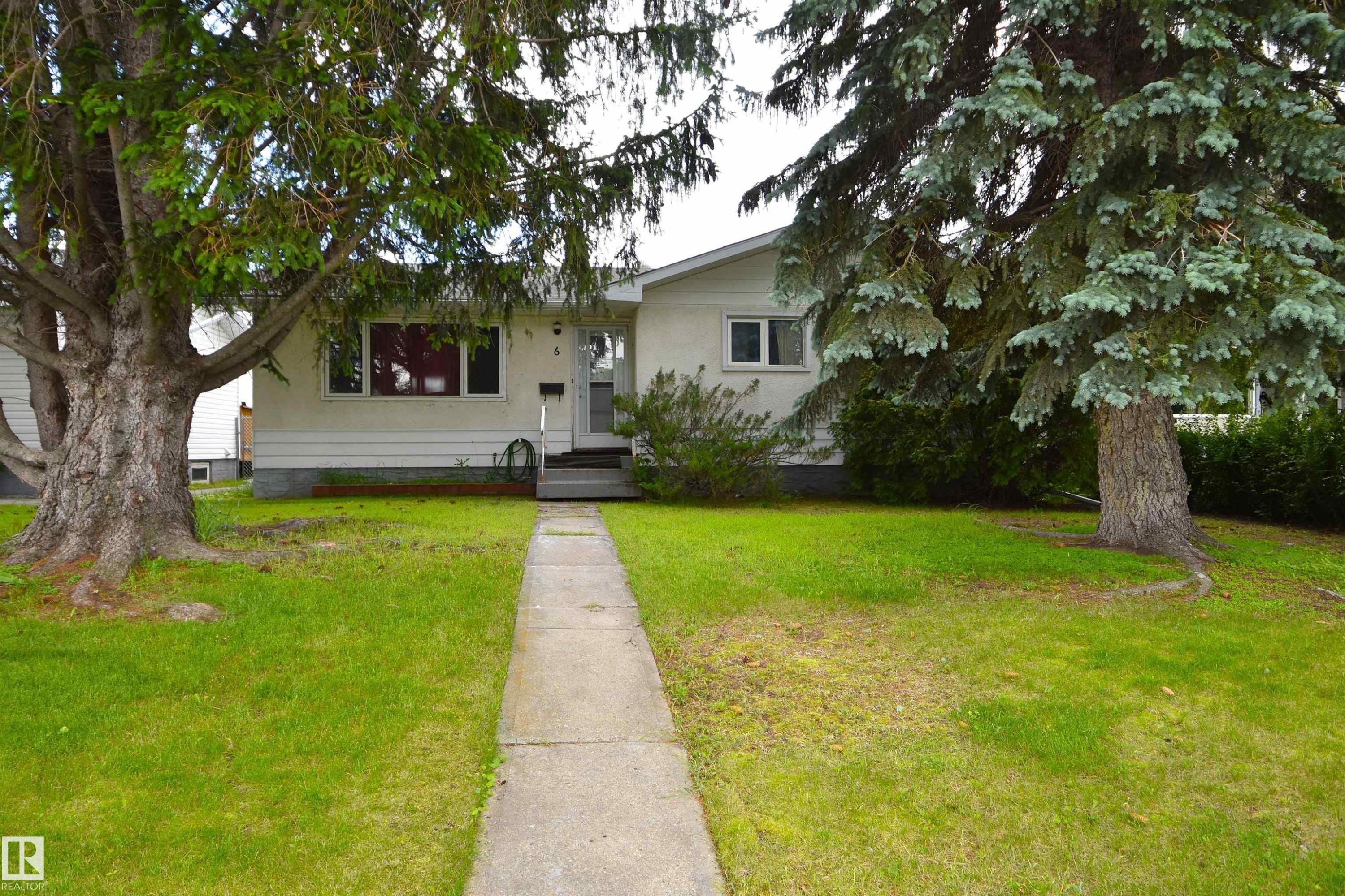 6 Beverly Avenue, Spruce Grove, AB - Outdoor