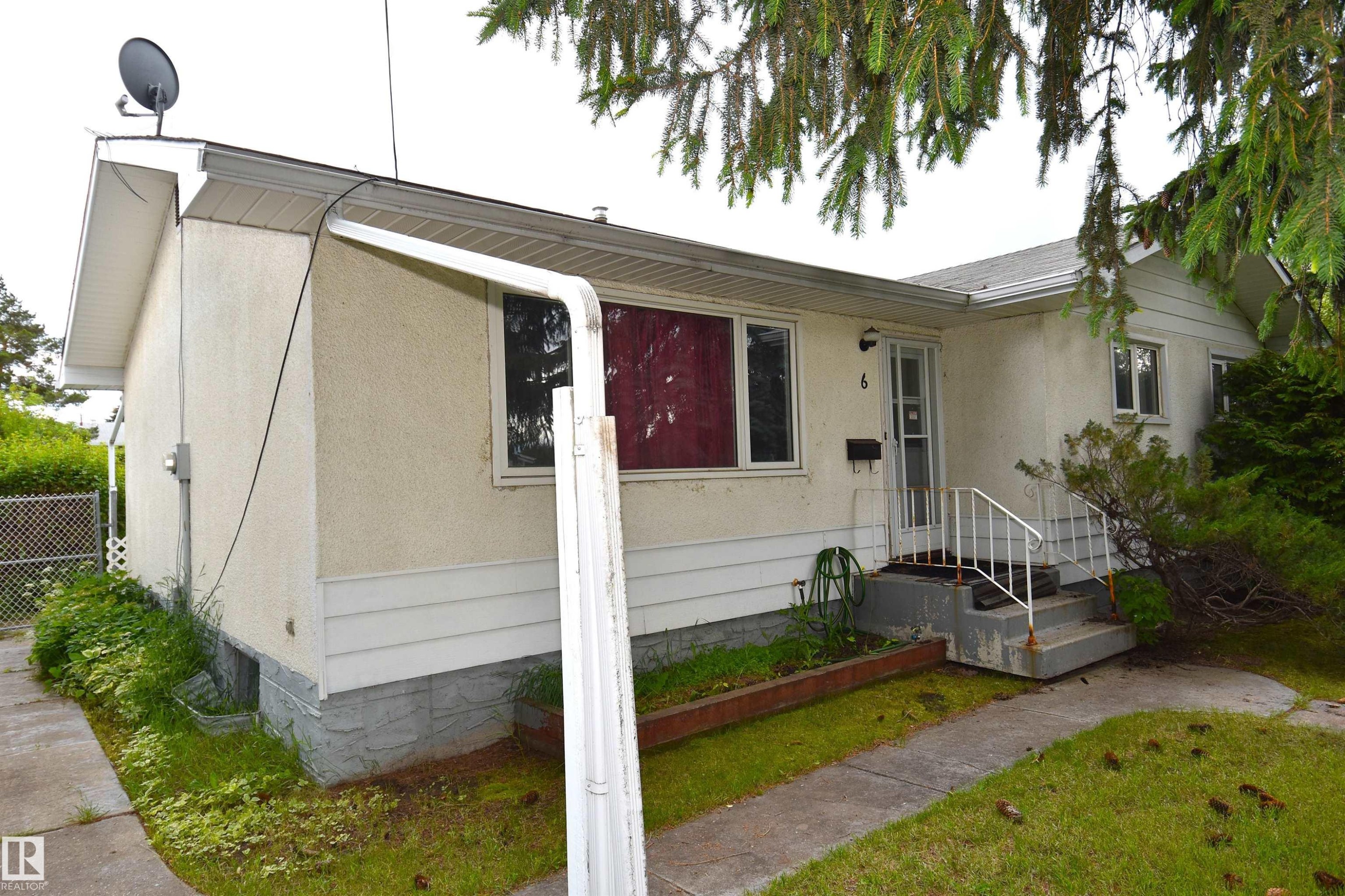 6 Beverly Avenue, Spruce Grove, AB - Outdoor With Exterior