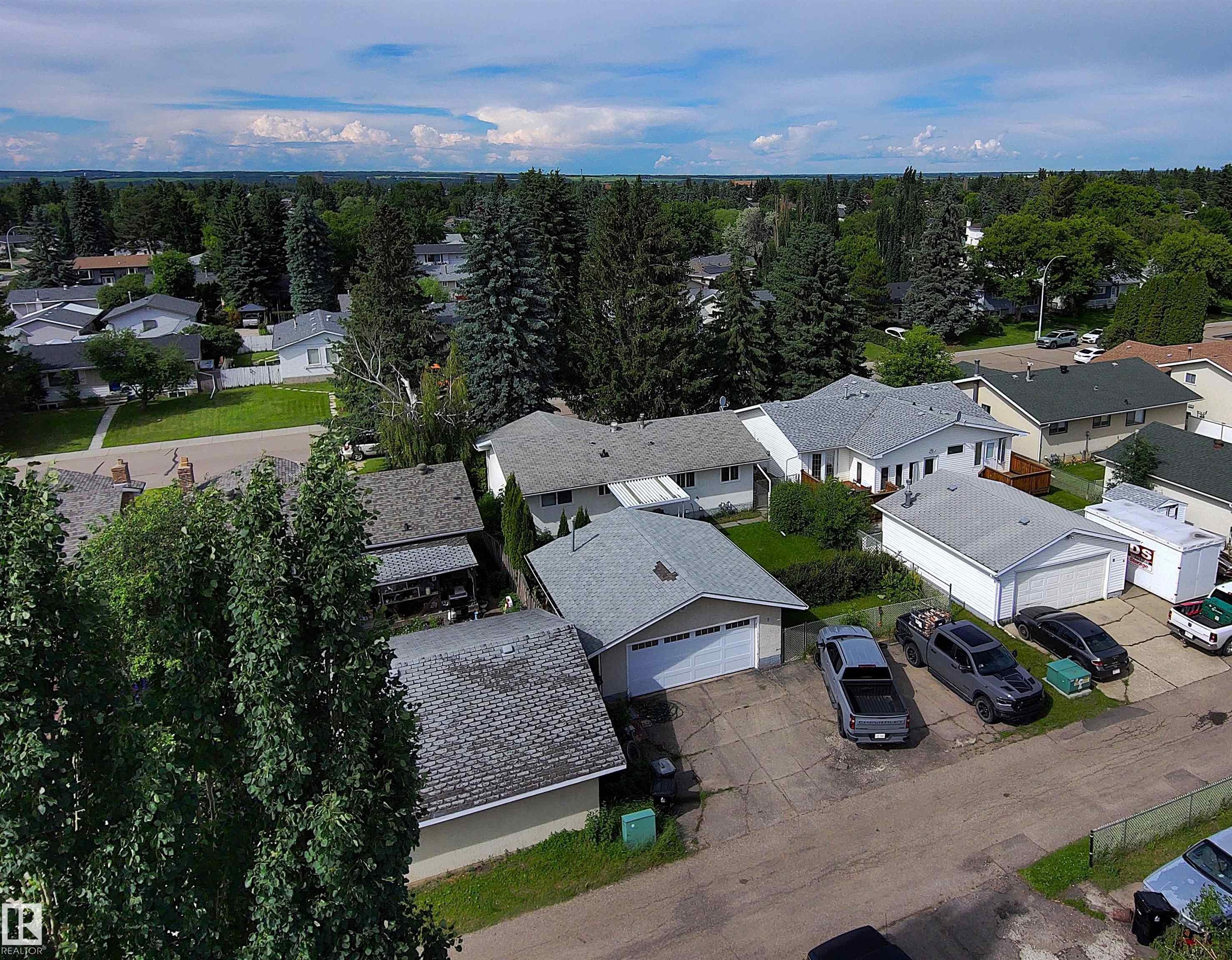 6 Beverly Avenue, Spruce Grove, AB - Outdoor With View