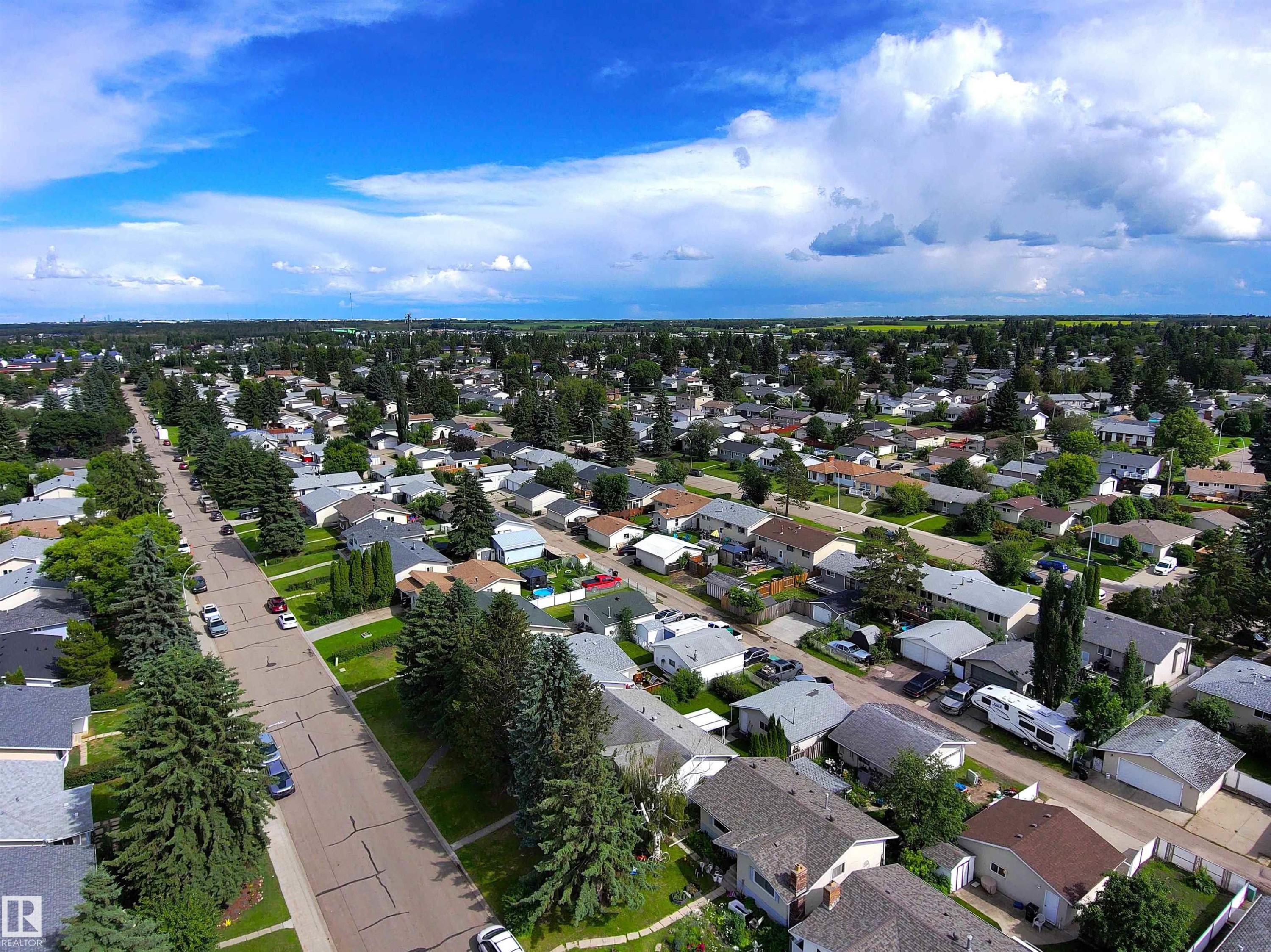 6 Beverly Avenue, Spruce Grove, AB - Outdoor With View