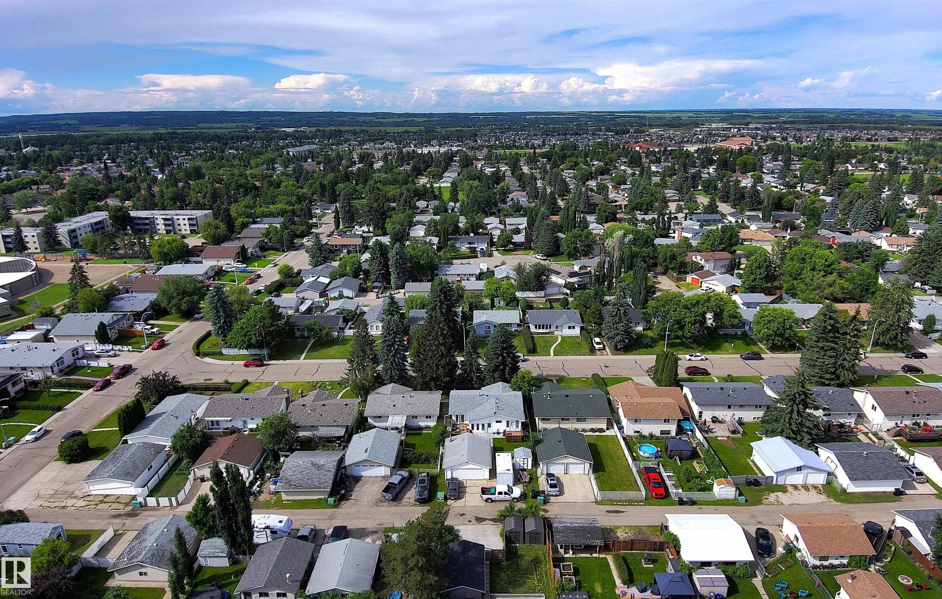 6 Beverly Avenue, Spruce Grove, AB - Outdoor With View