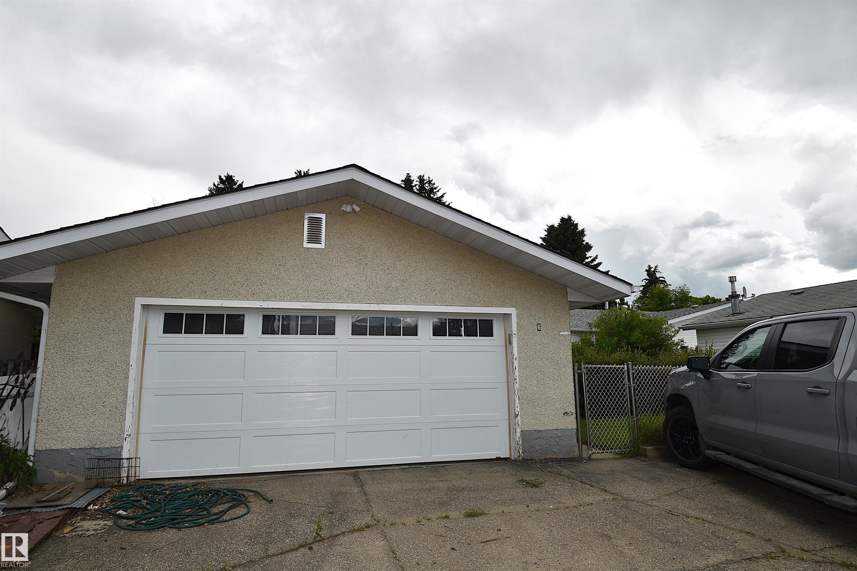 6 Beverly Avenue, Spruce Grove, AB - Outdoor With Exterior