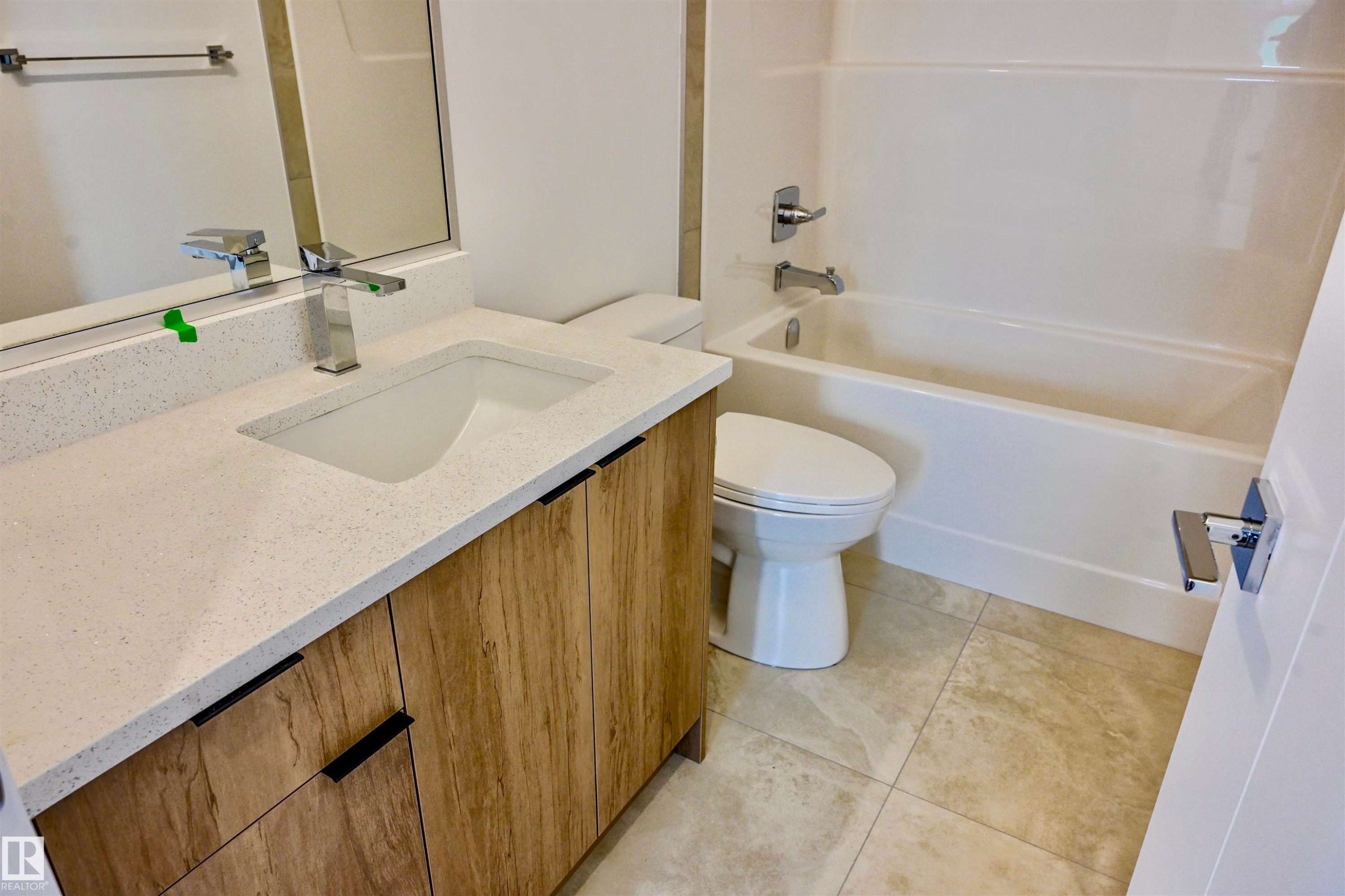 18639 130 Street, Edmonton, AB - Indoor Photo Showing Bathroom