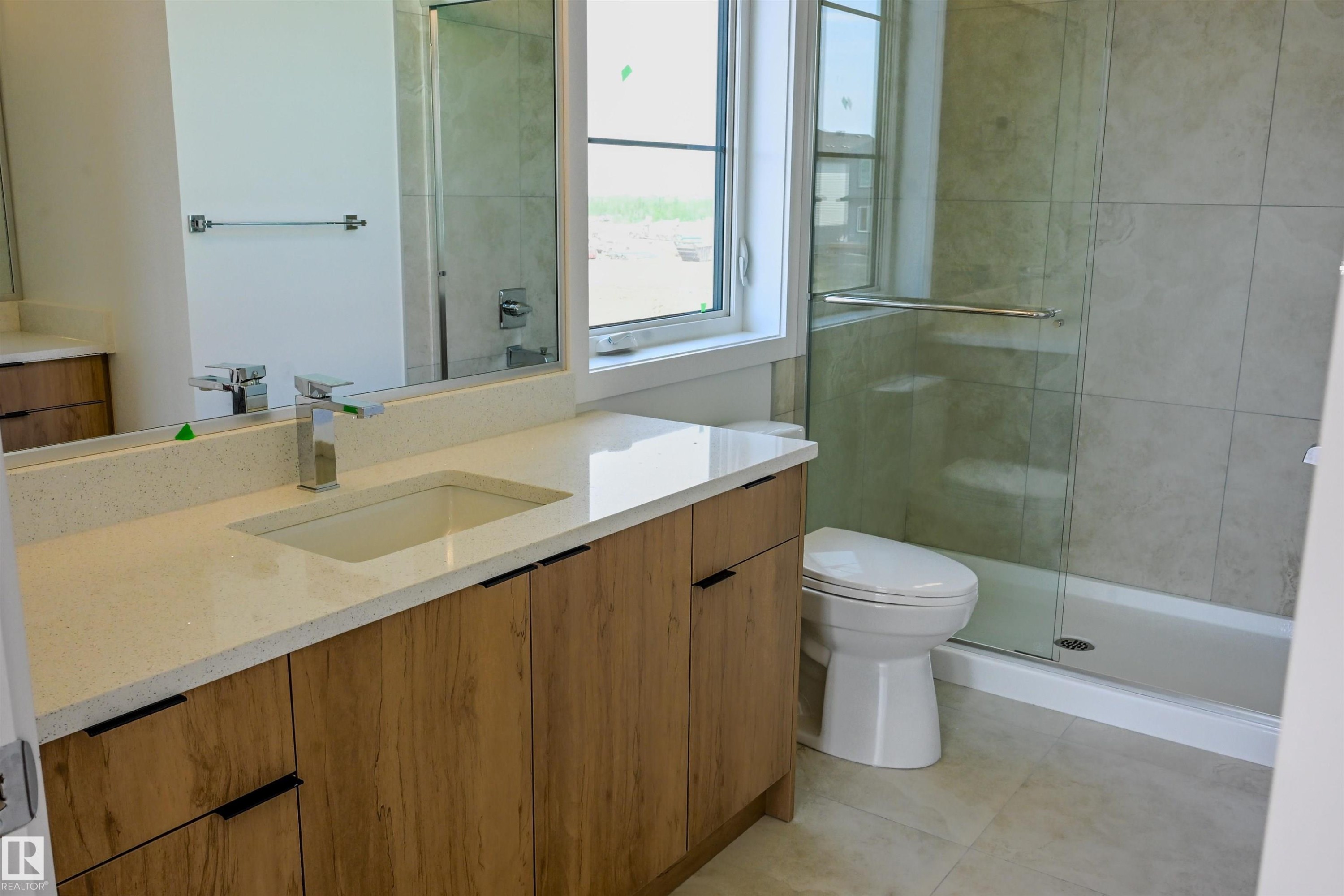 18639 130 Street, Edmonton, AB - Indoor Photo Showing Bathroom