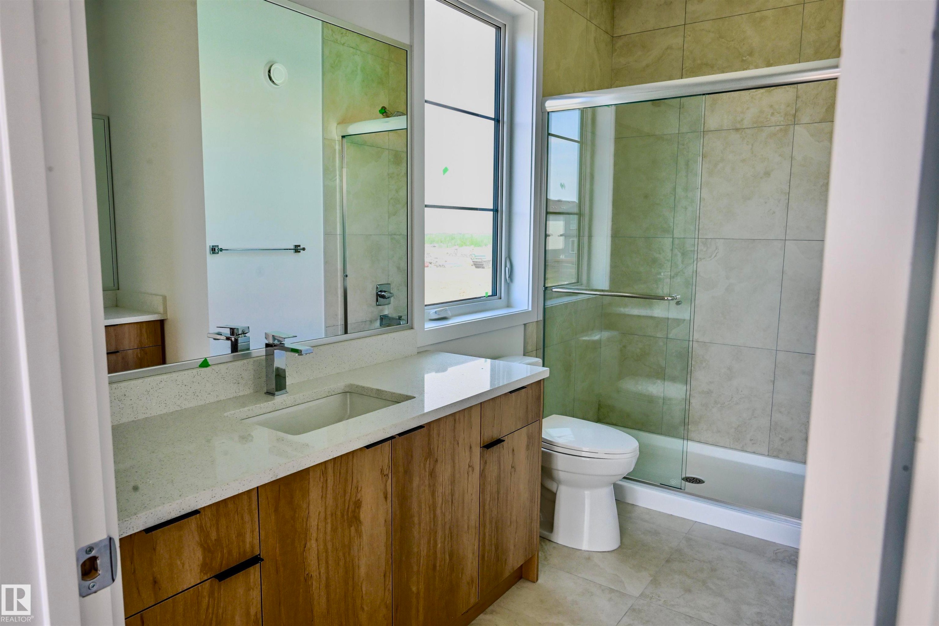 18639 130 Street, Edmonton, AB - Indoor Photo Showing Bathroom