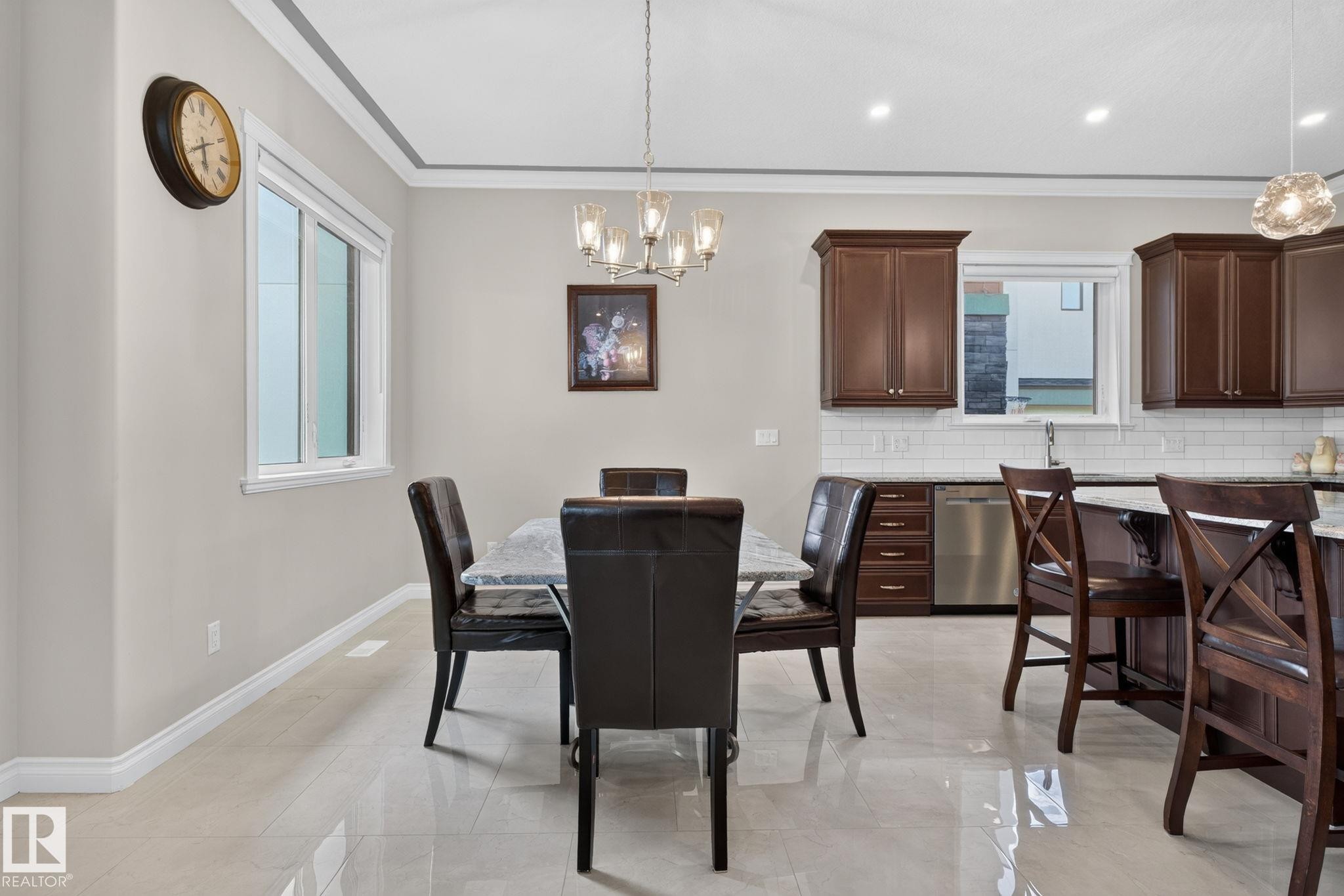 4707 Woolsey Common Sw, Edmonton, AB - Indoor Photo Showing Dining Room