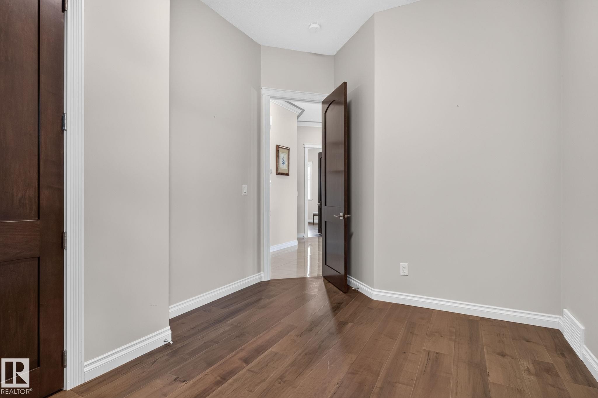 4707 Woolsey Common Sw, Edmonton, AB - Indoor Photo Showing Other Room
