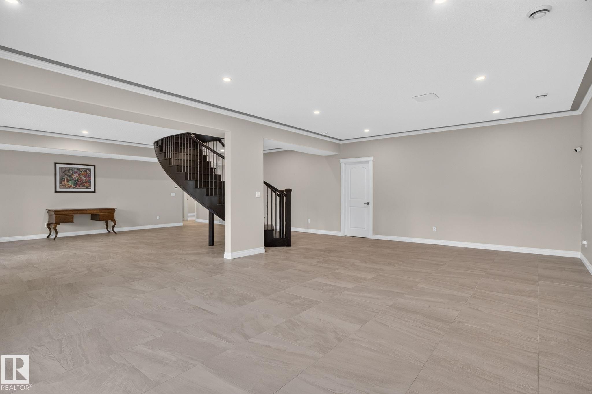 4707 Woolsey Common Sw, Edmonton, AB - Indoor