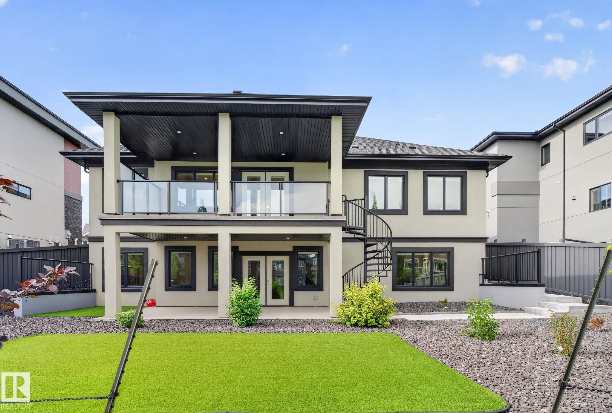 4707 Woolsey Common Sw, Edmonton, AB - Outdoor