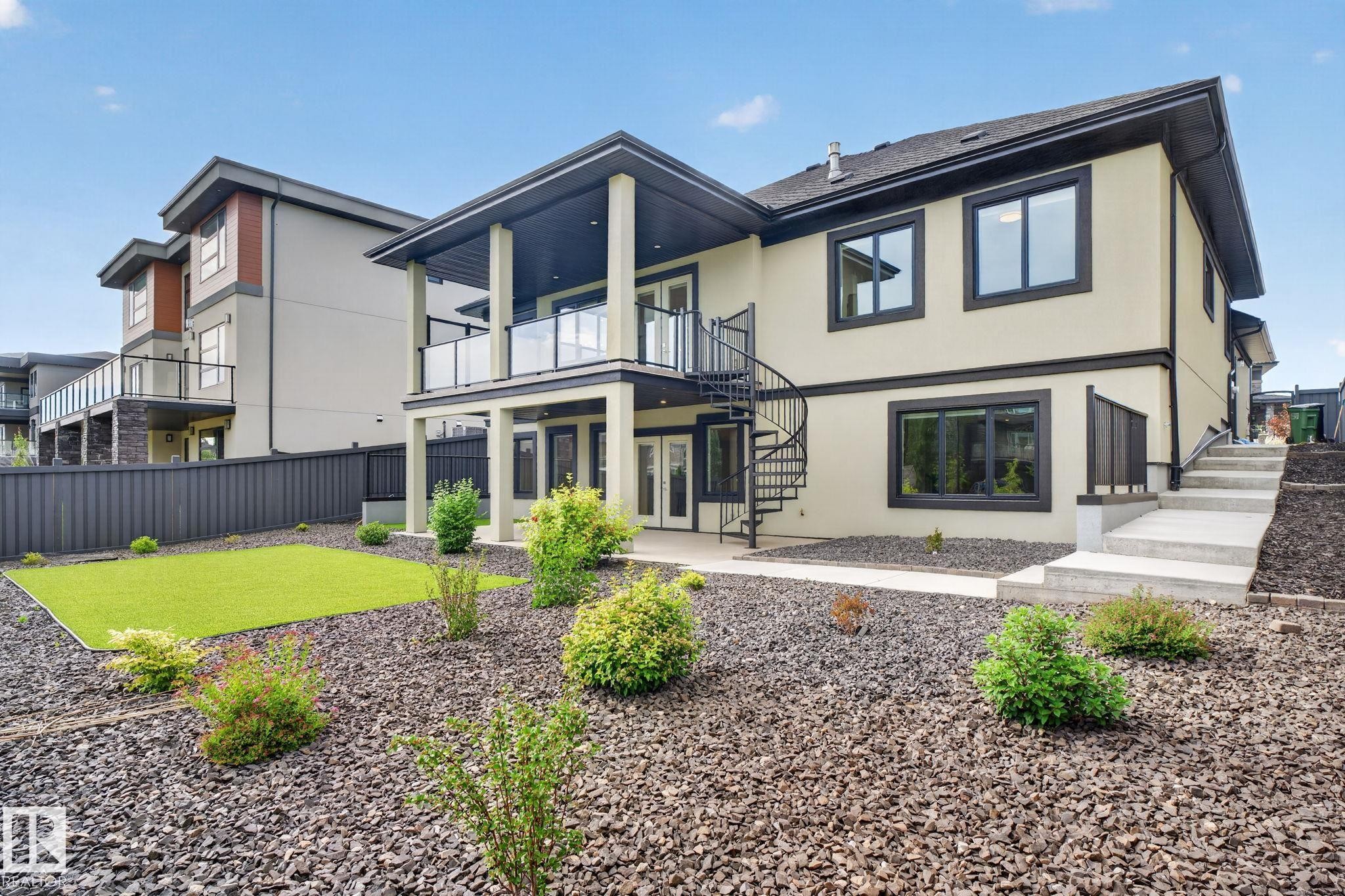 4707 Woolsey Common Sw, Edmonton, AB - Outdoor
