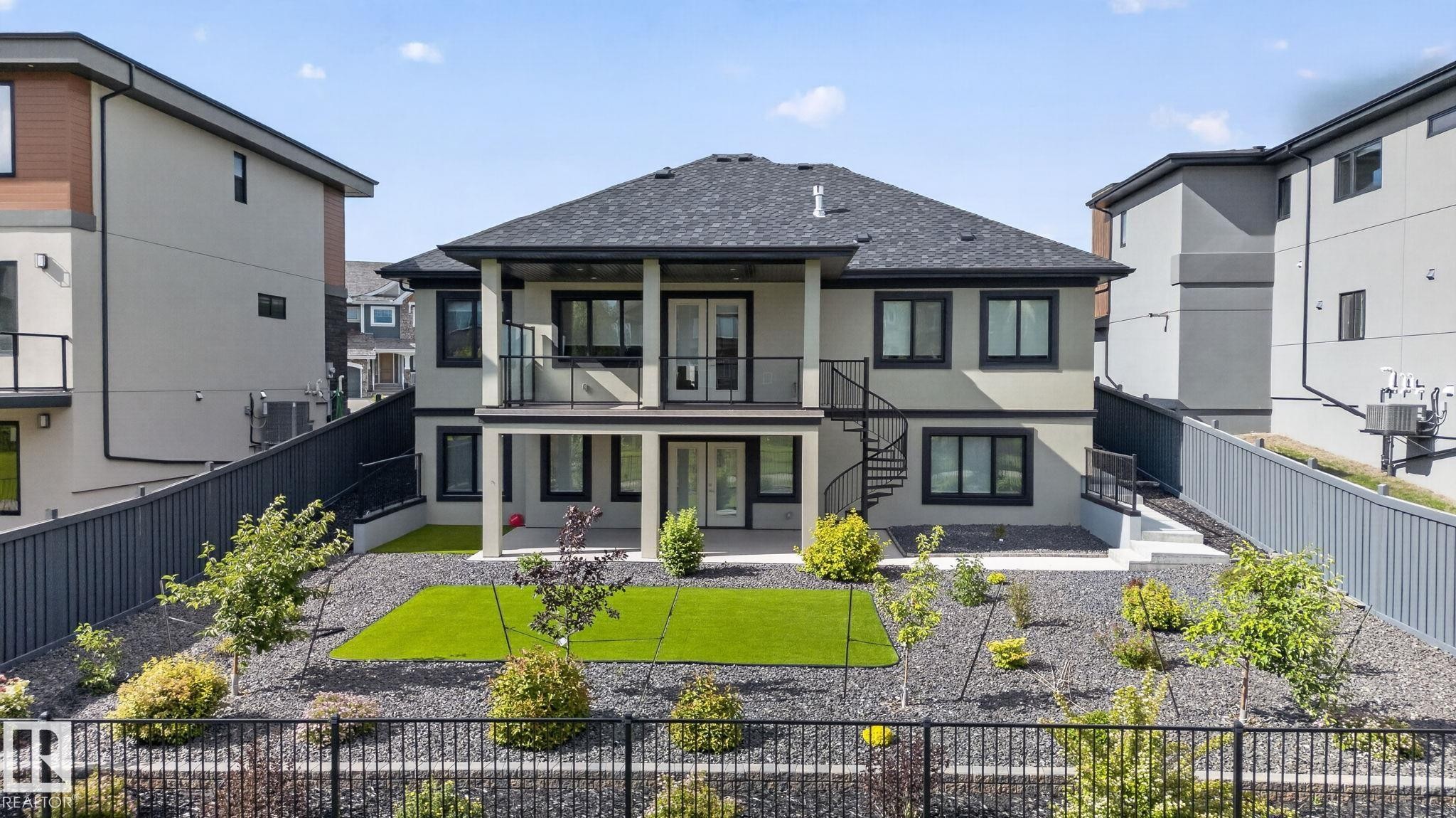 4707 Woolsey Common Sw, Edmonton, AB - Outdoor