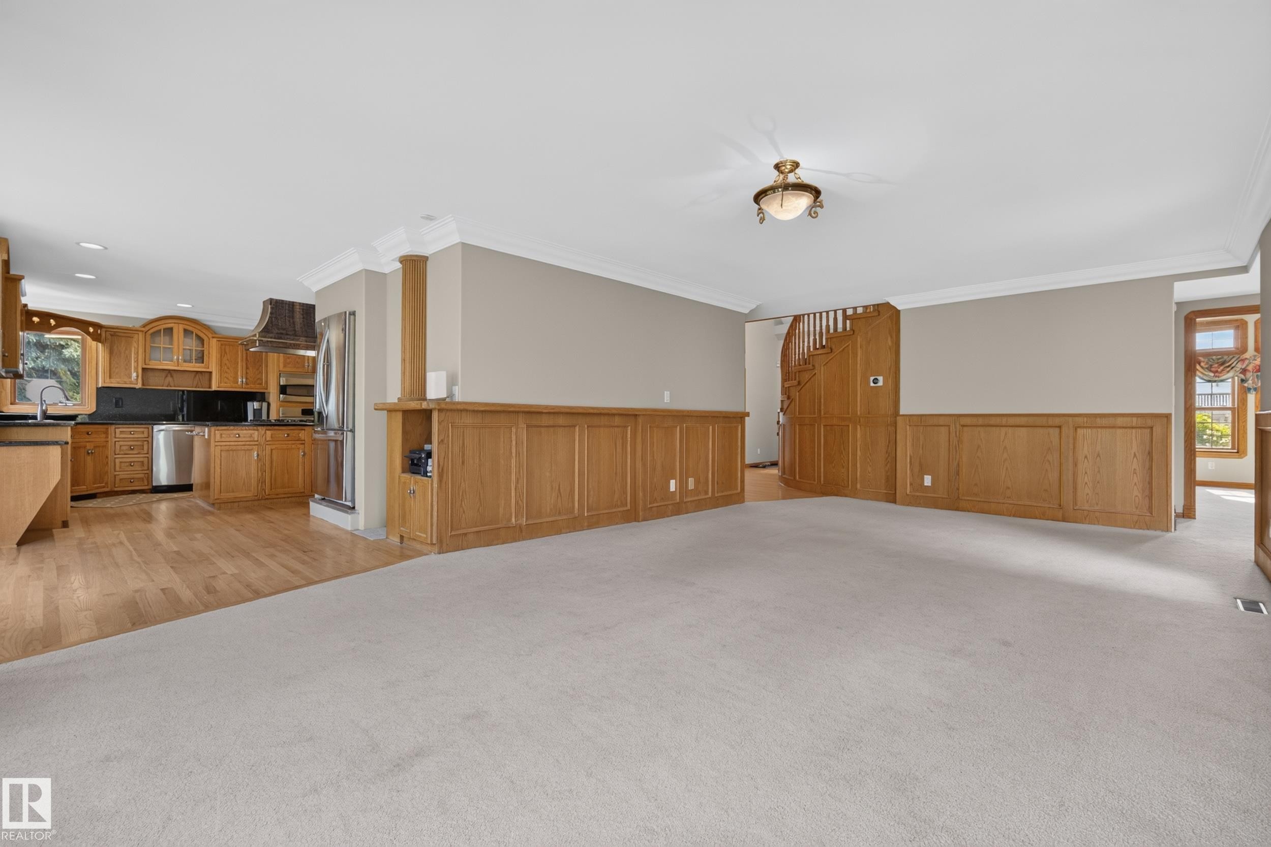 6203 143 Street Nw, Edmonton, AB - Indoor