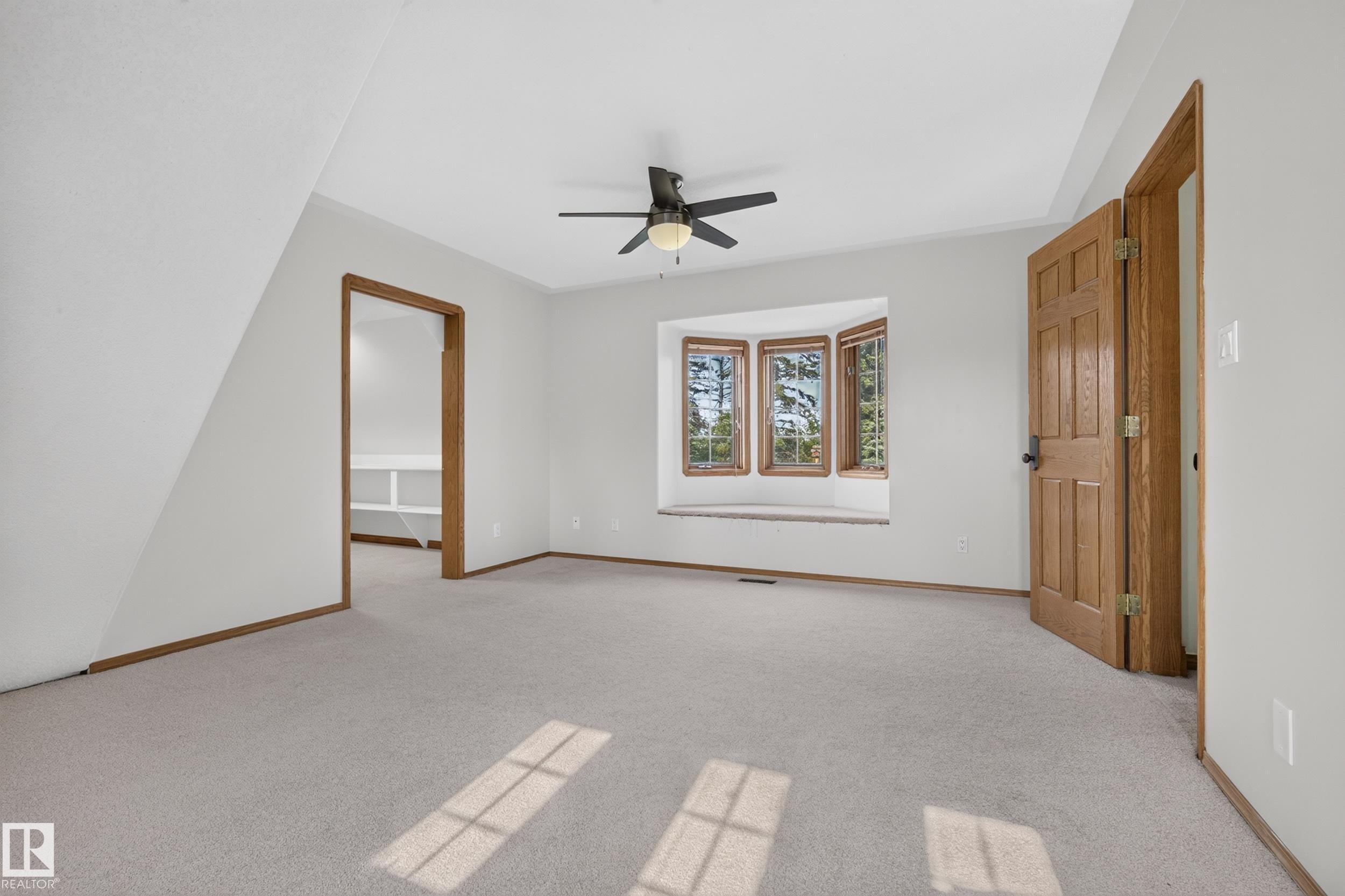 6203 143 Street Nw, Edmonton, AB - Indoor Photo Showing Other Room