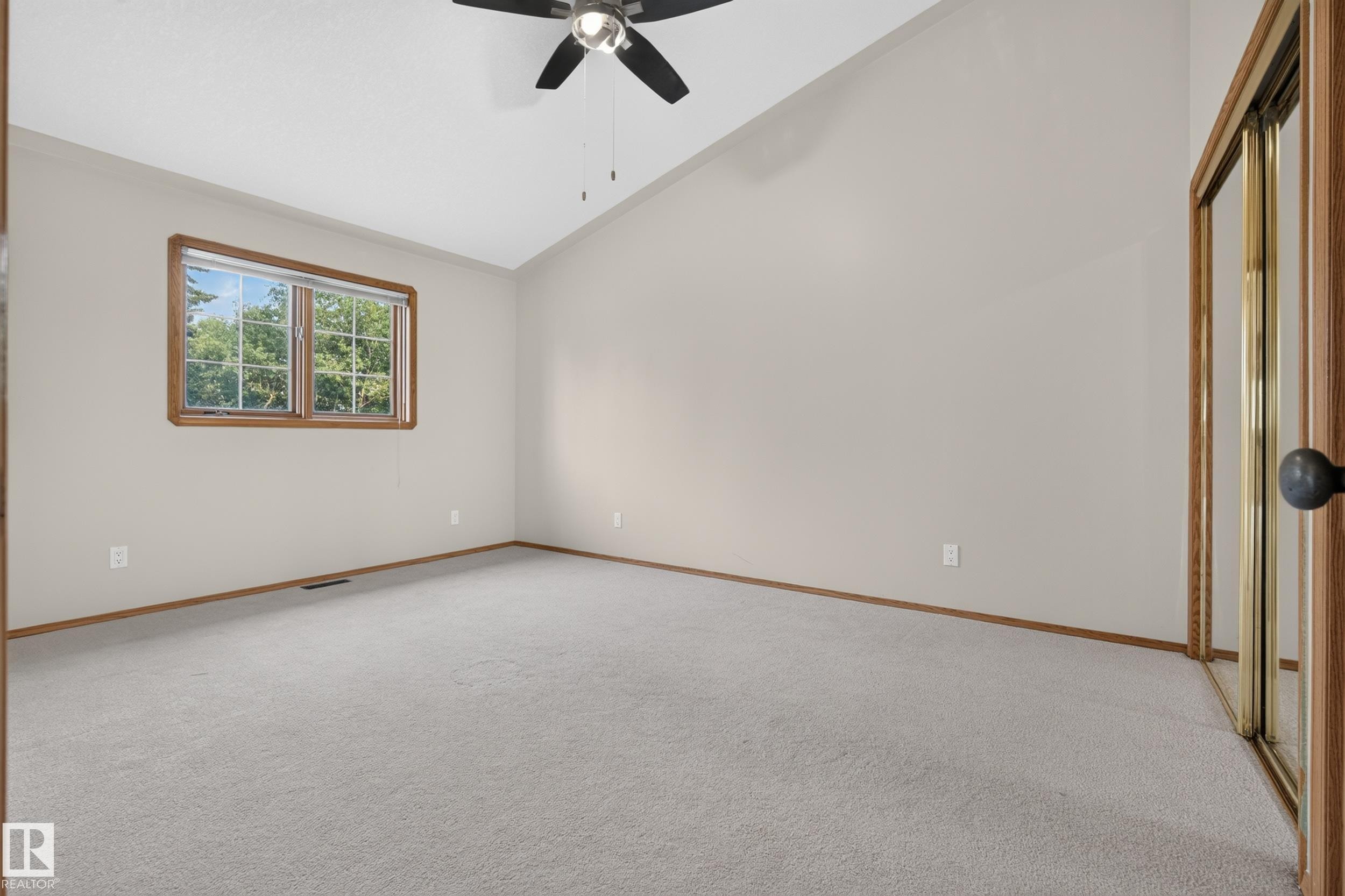 6203 143 Street Nw, Edmonton, AB - Indoor Photo Showing Other Room