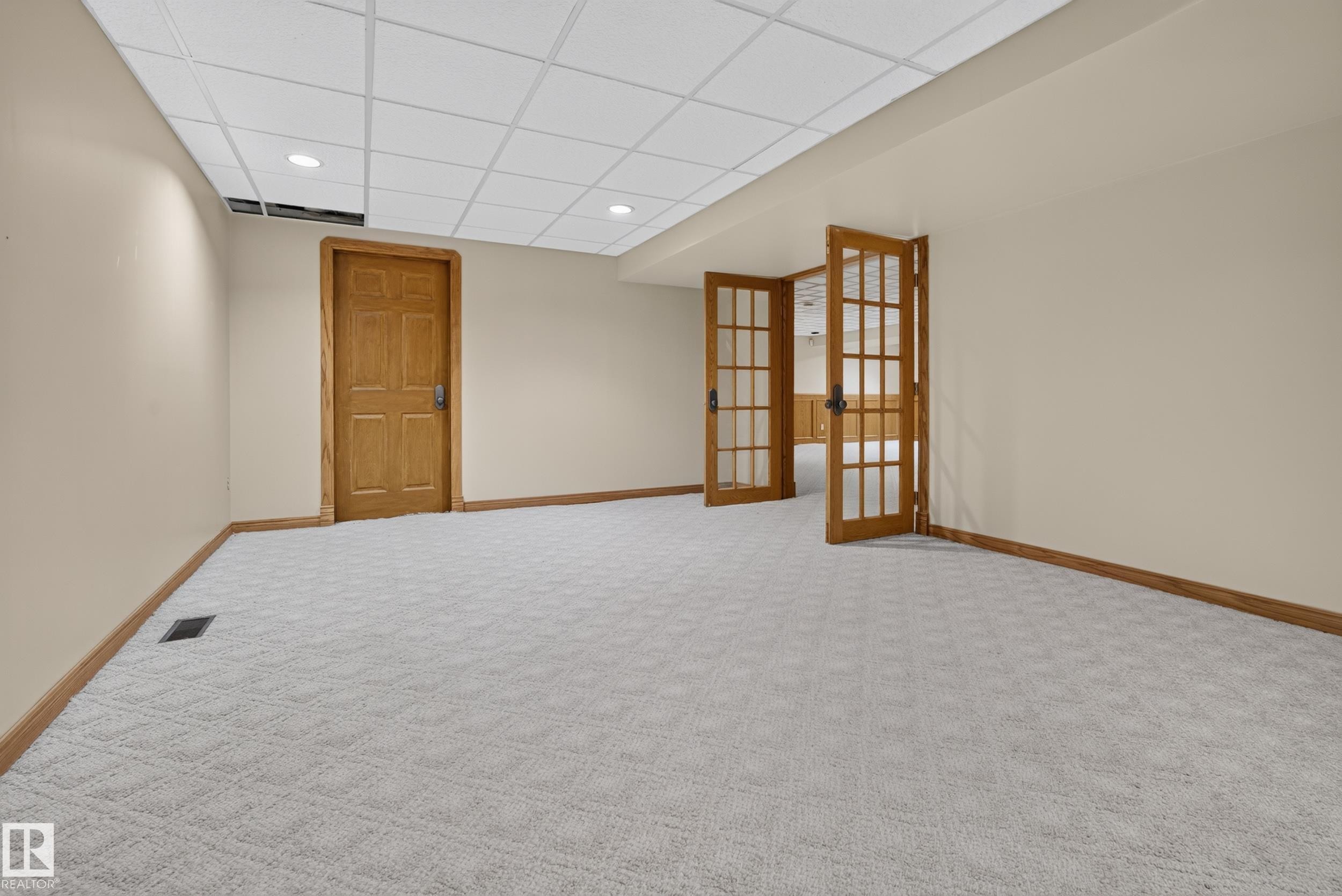 6203 143 Street Nw, Edmonton, AB - Indoor Photo Showing Other Room