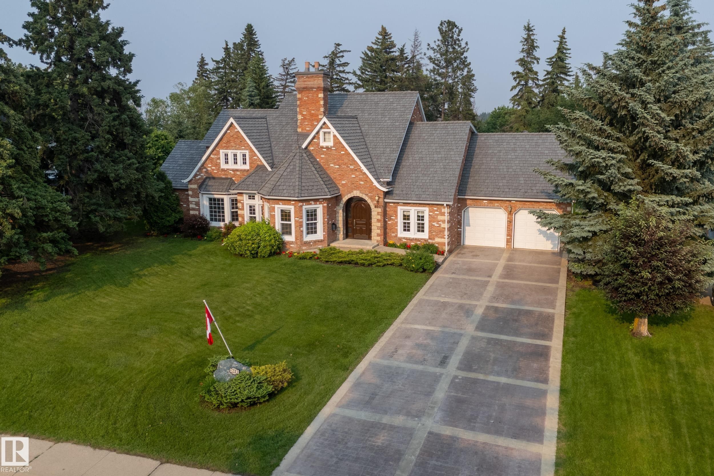 6203 143 Street Nw, Edmonton, AB - Outdoor With Facade