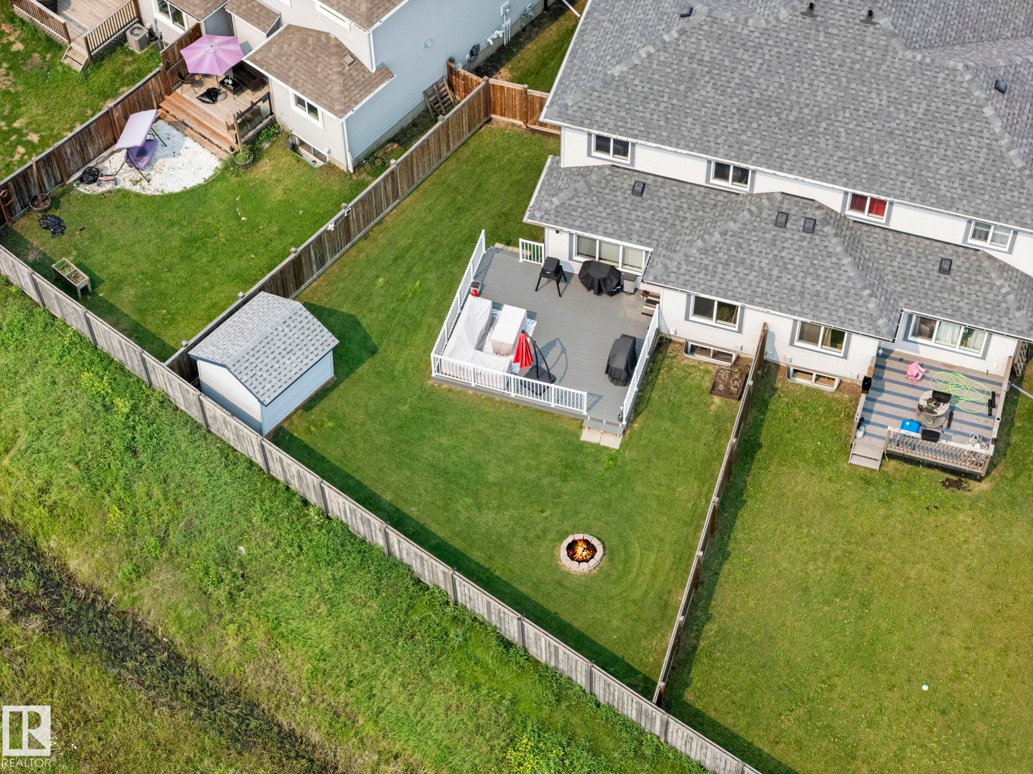 17308 49 Street Nw, Edmonton, AB - Outdoor