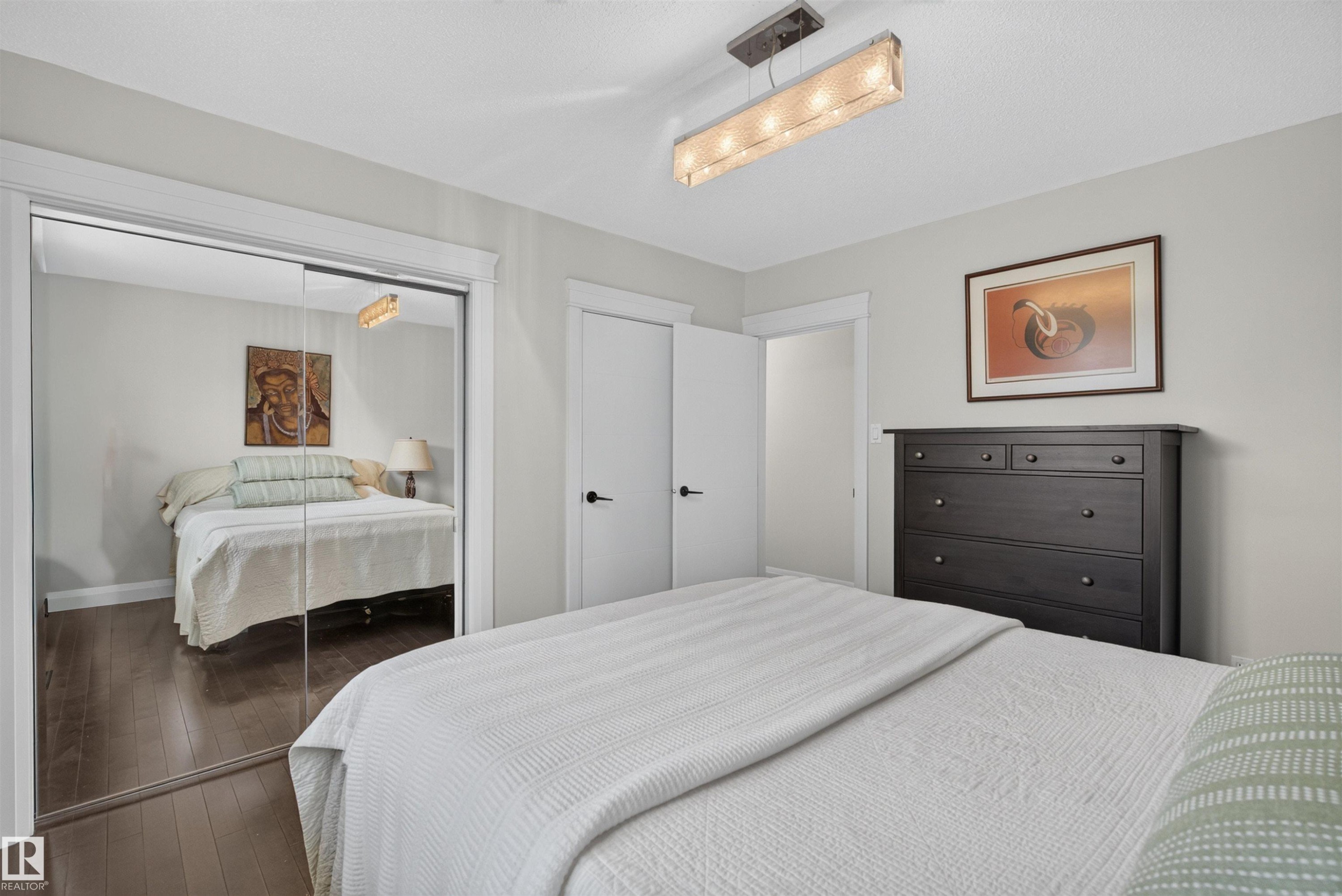 8603 73 Street Nw, Edmonton, AB - Indoor Photo Showing Bedroom