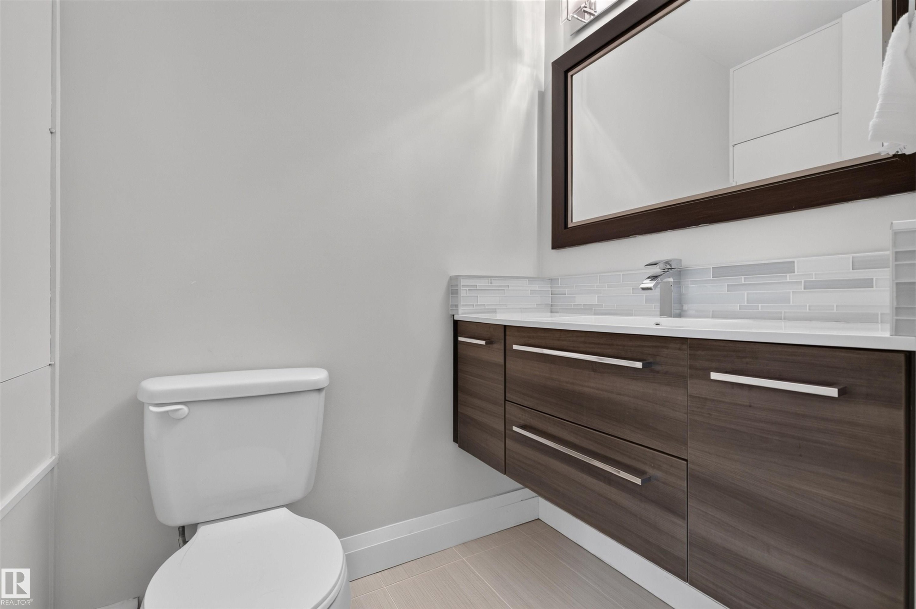 8603 73 Street Nw, Edmonton, AB - Indoor Photo Showing Bathroom