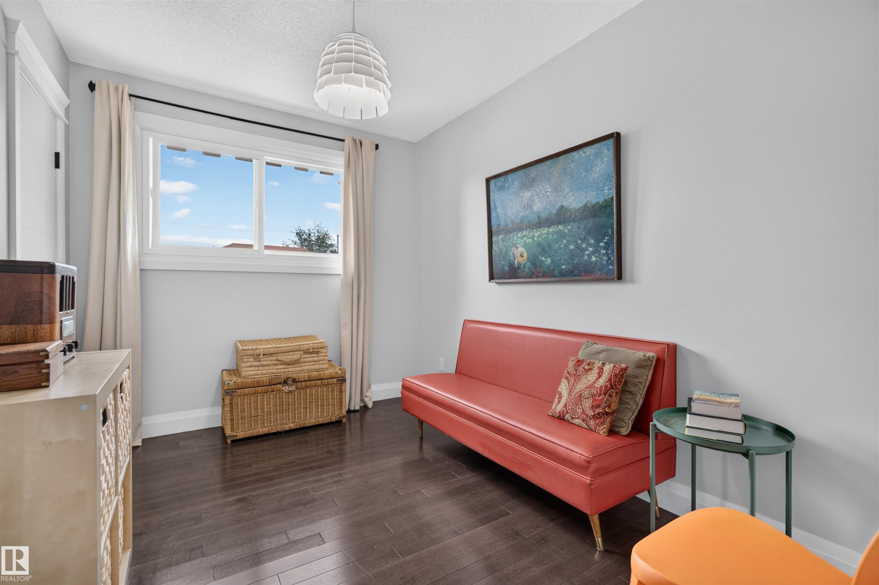 8603 73 Street Nw, Edmonton, AB - Indoor
