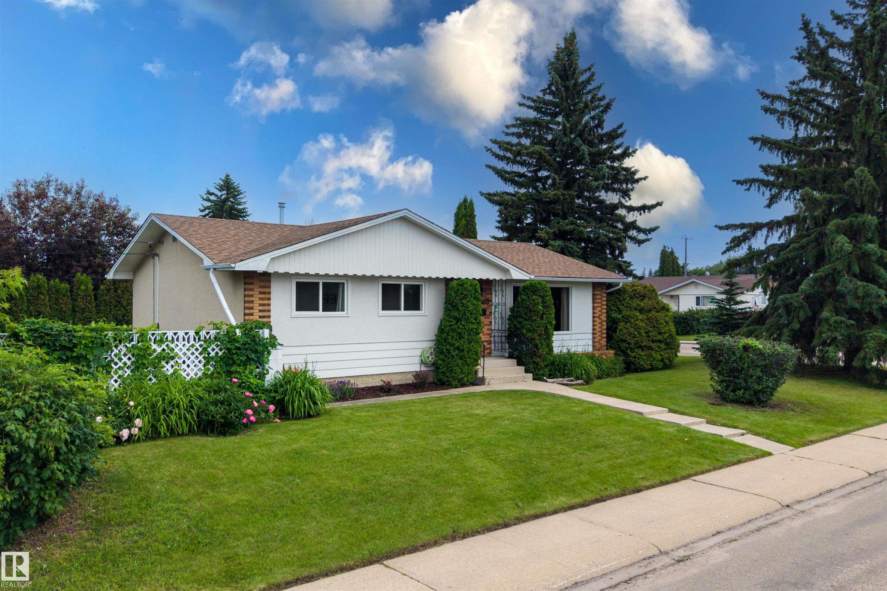 8603 73 Street Nw, Edmonton, AB - Outdoor With Facade