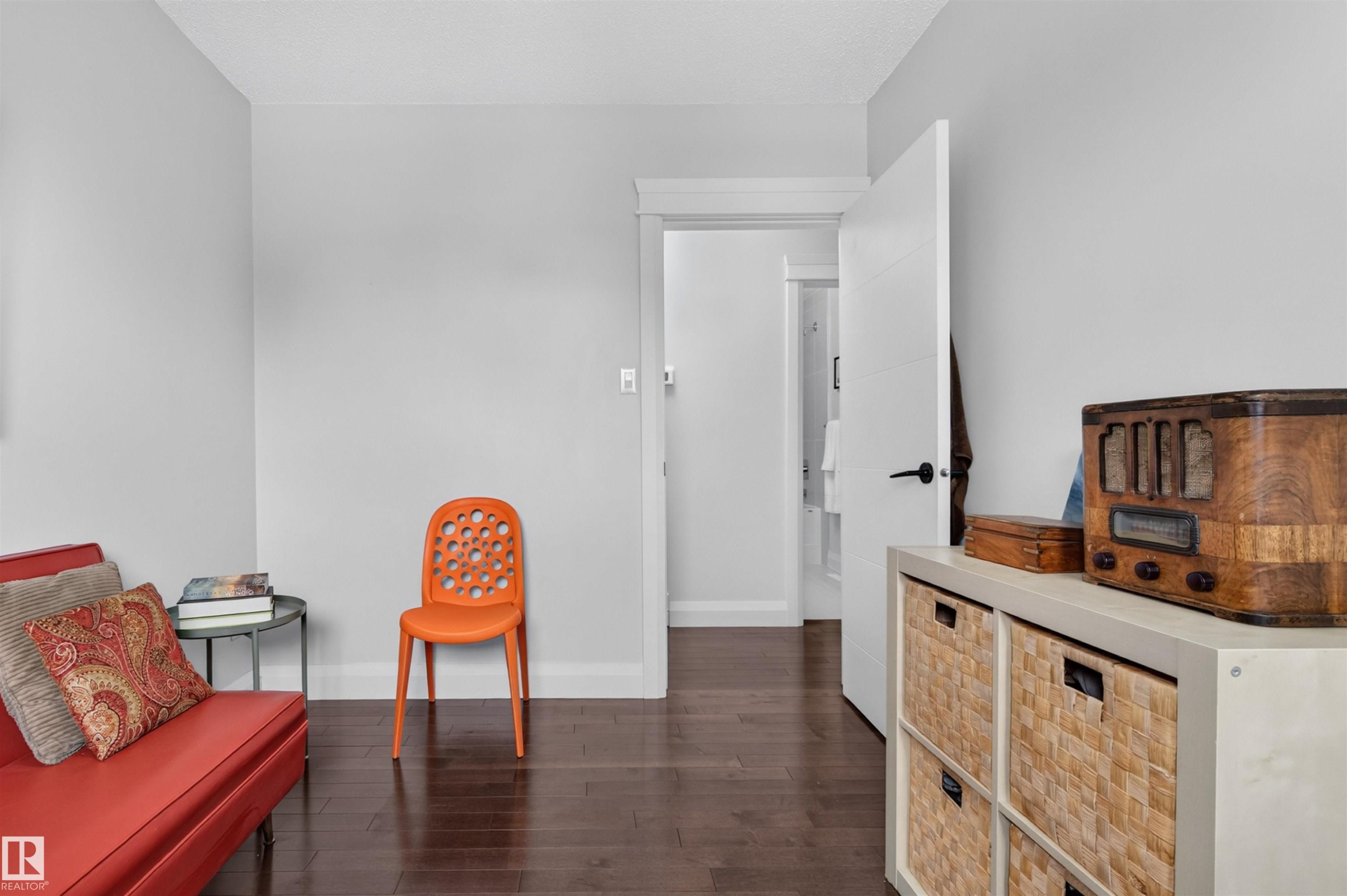 8603 73 Street Nw, Edmonton, AB - Indoor Photo Showing Other Room