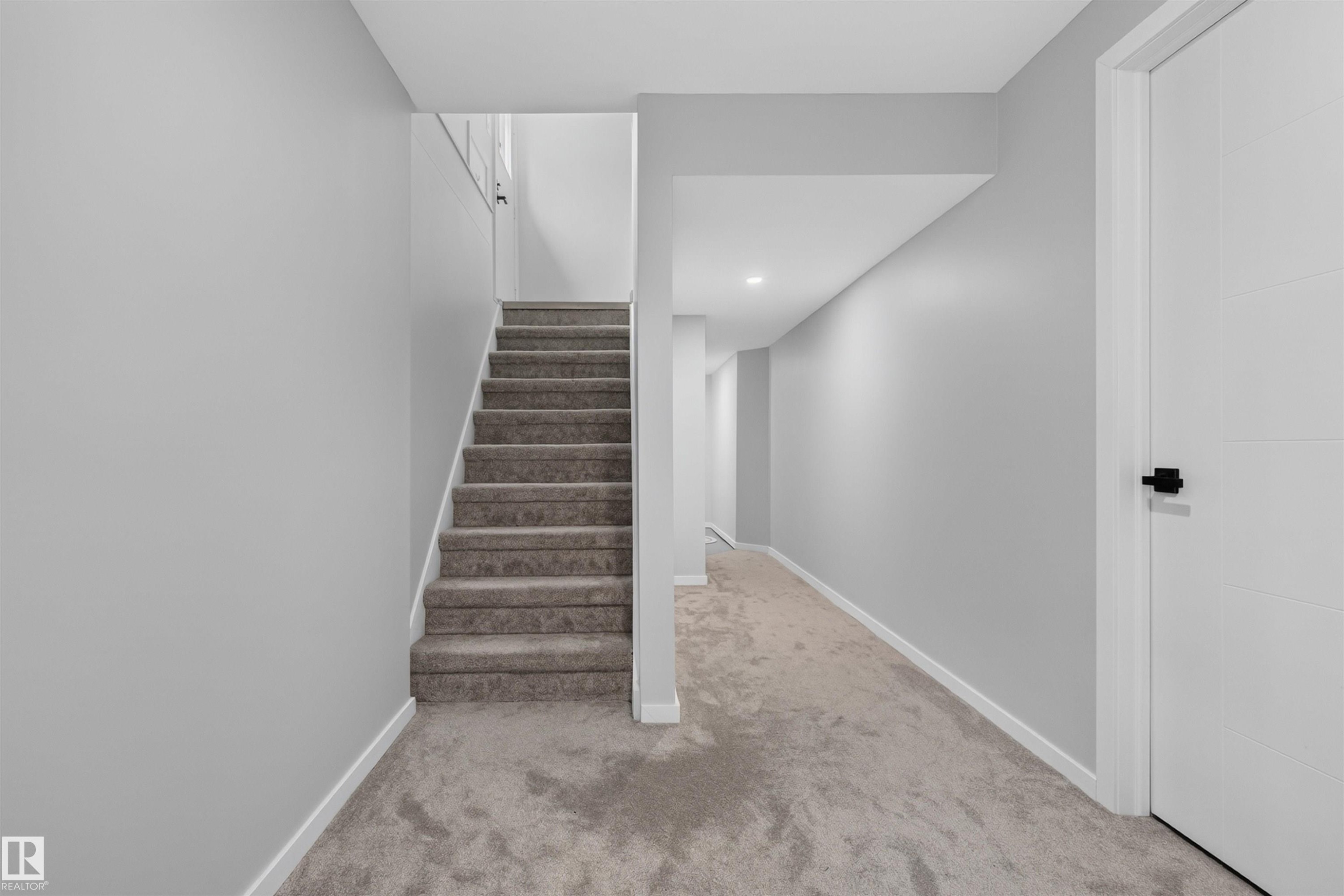 8603 73 Street Nw, Edmonton, AB - Indoor Photo Showing Other Room