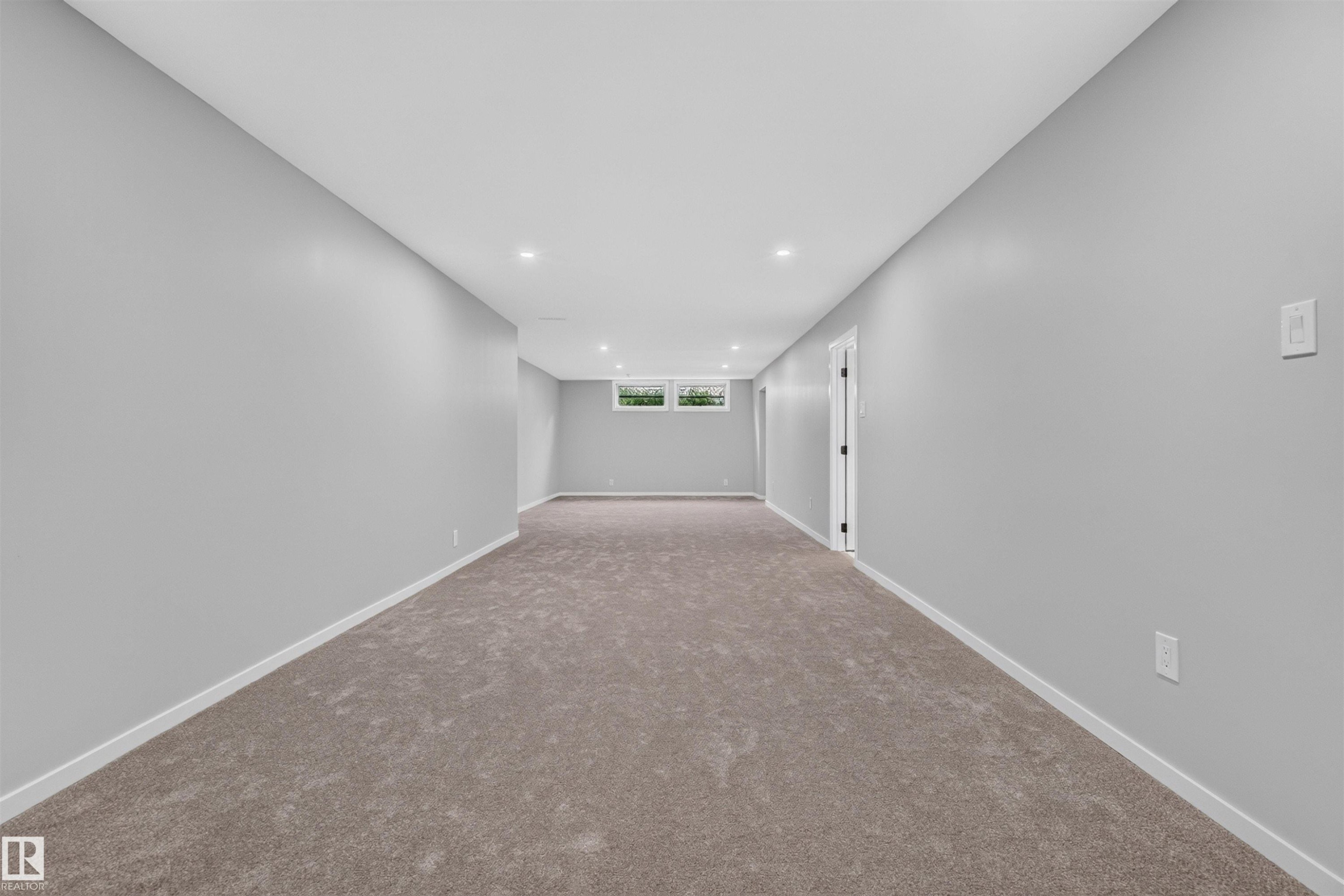 8603 73 Street Nw, Edmonton, AB - Indoor Photo Showing Other Room