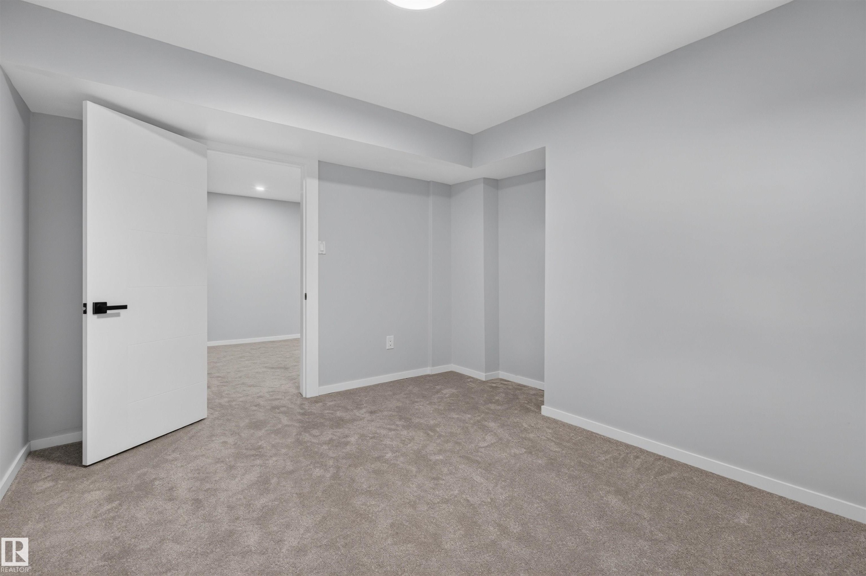 8603 73 Street Nw, Edmonton, AB - Indoor Photo Showing Other Room
