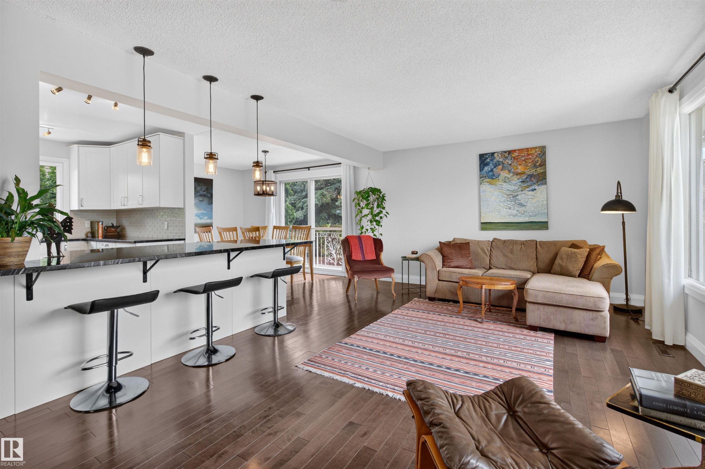 8603 73 Street Nw, Edmonton, AB - Indoor