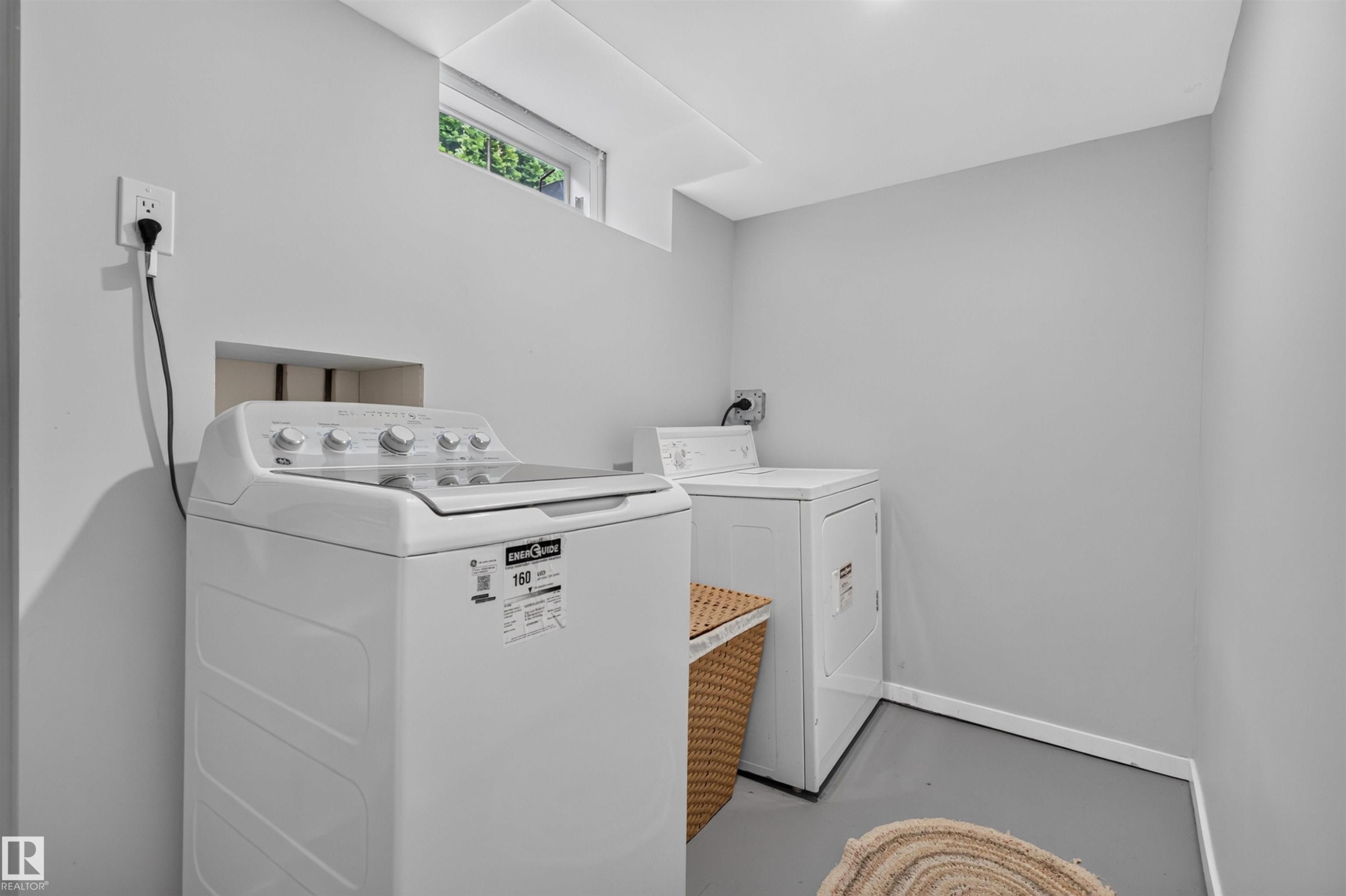 8603 73 Street Nw, Edmonton, AB - Indoor Photo Showing Laundry Room