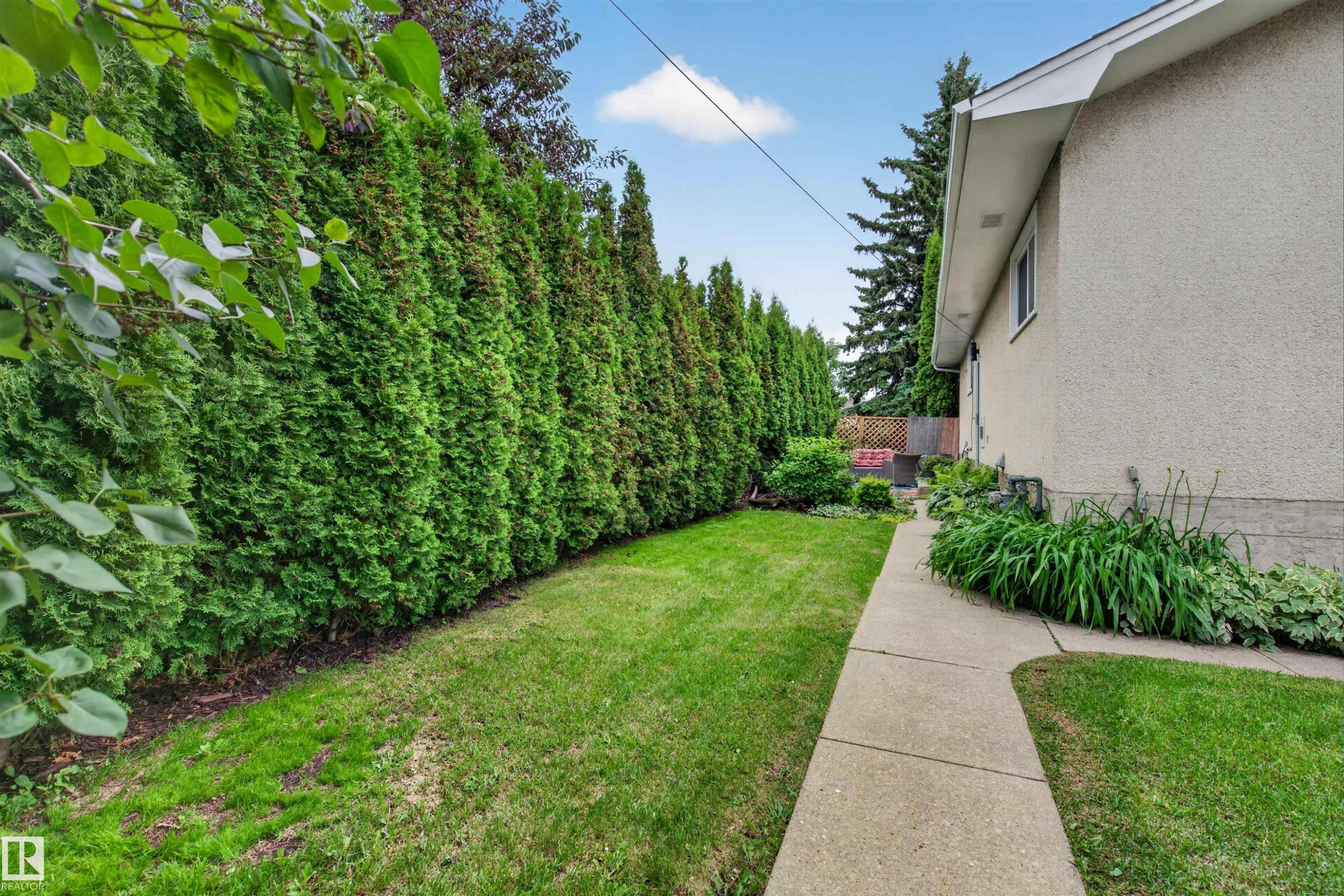 8603 73 Street Nw, Edmonton, AB - Outdoor